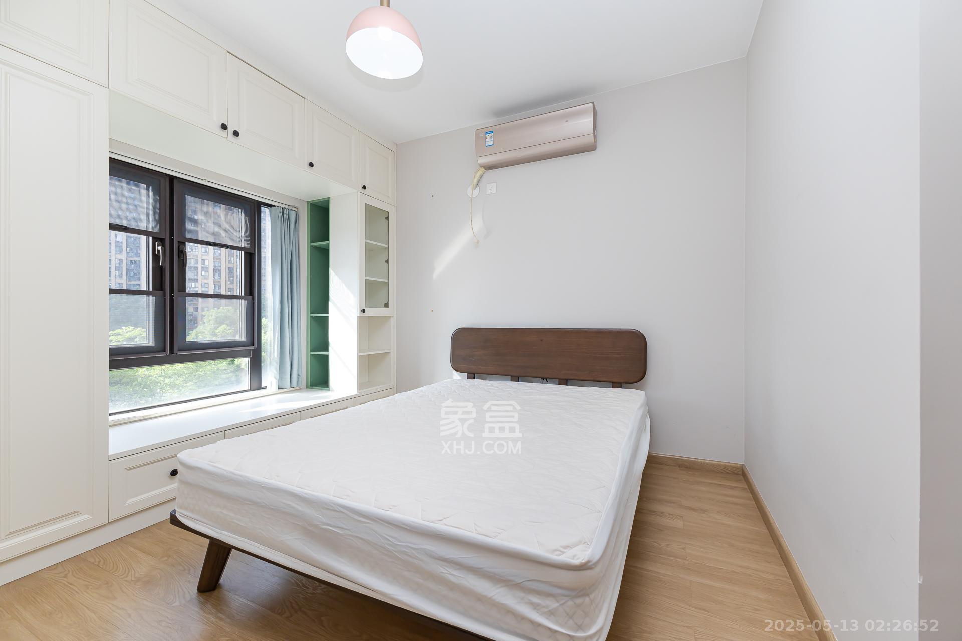 时代倾城三期  4室2厅2卫    98.0万 时代倾城三期  4室2厅2卫    98.0万卧室