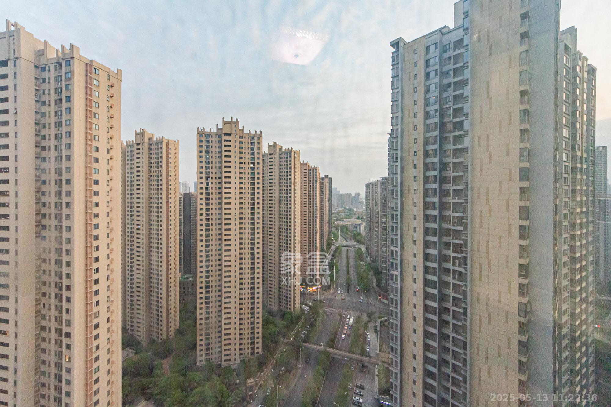北辰三角洲E3区  2室1厅1卫   2500.00元/月室内图1