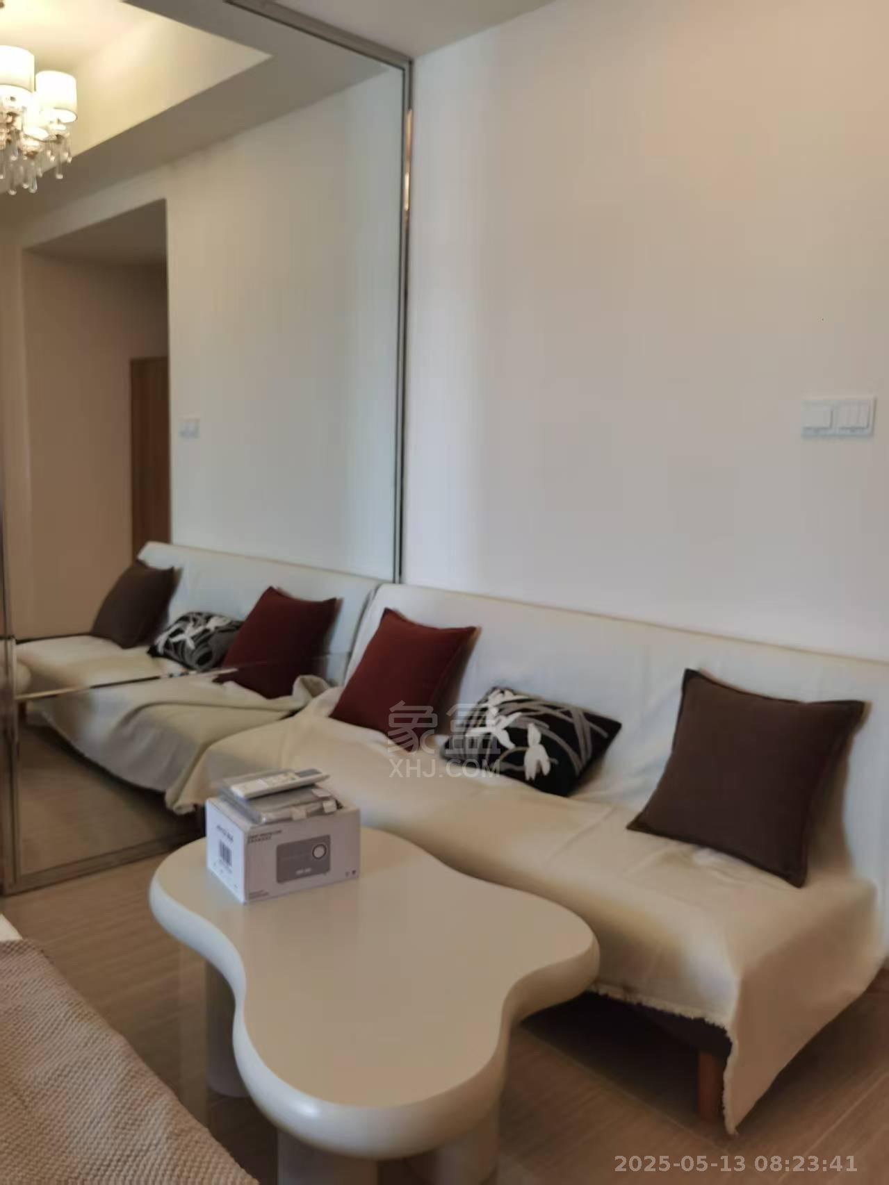 恒大华府 1室1厅1卫 1500.0元/月 恒大华府 1室1厅1卫 1500.0元/月室内图