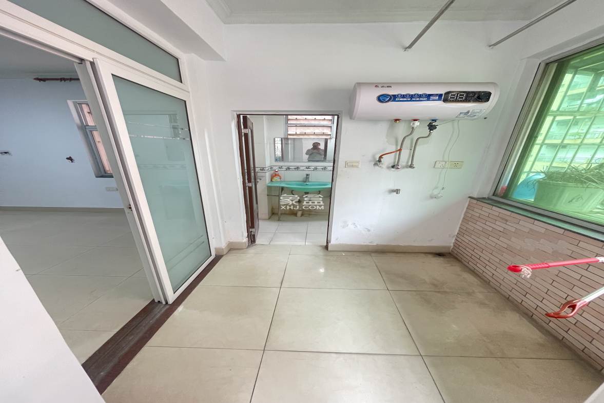 四季大厦 2室2厅1卫 2100.0元/月 四季大厦 2室2厅1卫 2100.0元/月户型图