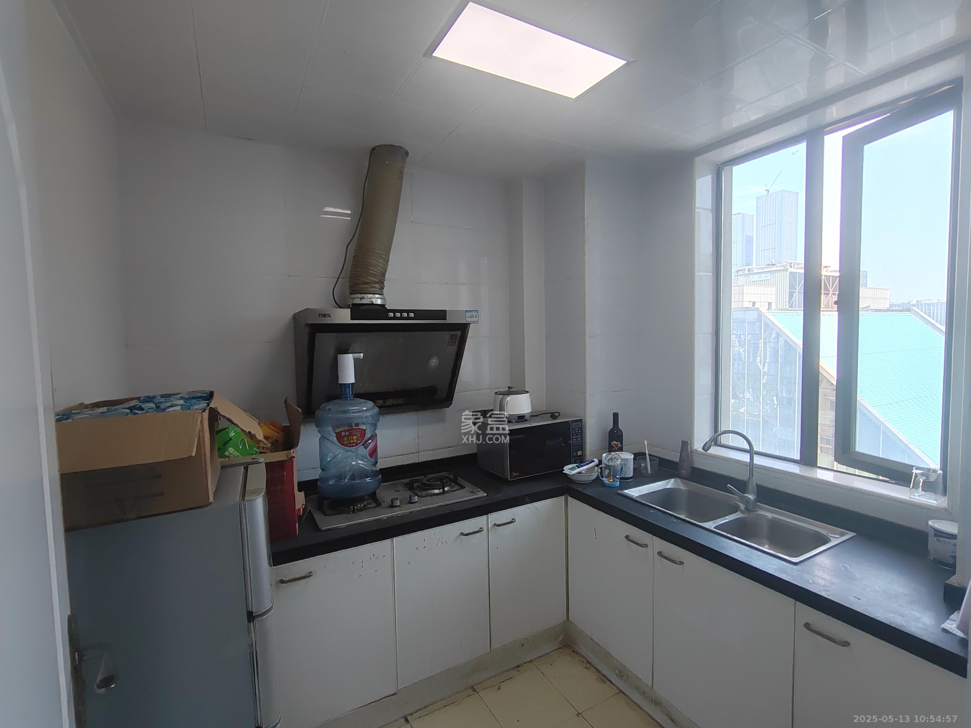 凯通国际城(凯通朝庭) 3室1厅2卫 2600.0元/月 凯通国际城(凯通朝庭) 3室1厅2卫 2600.0元/月室内图