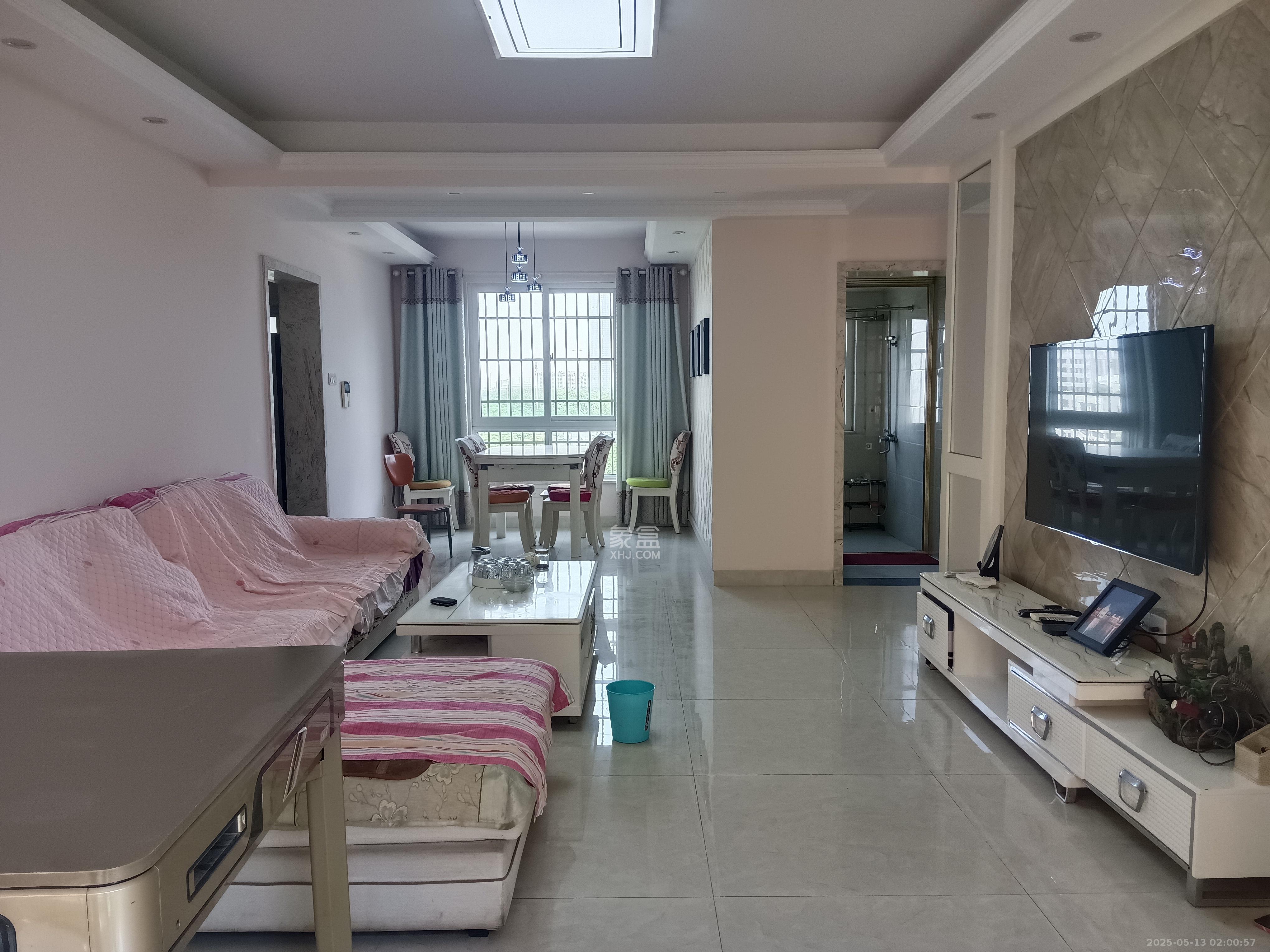 领东汇 3室2厅2卫 2700.0元/月 领东汇 3室2厅2卫 2700.0元/月室内图