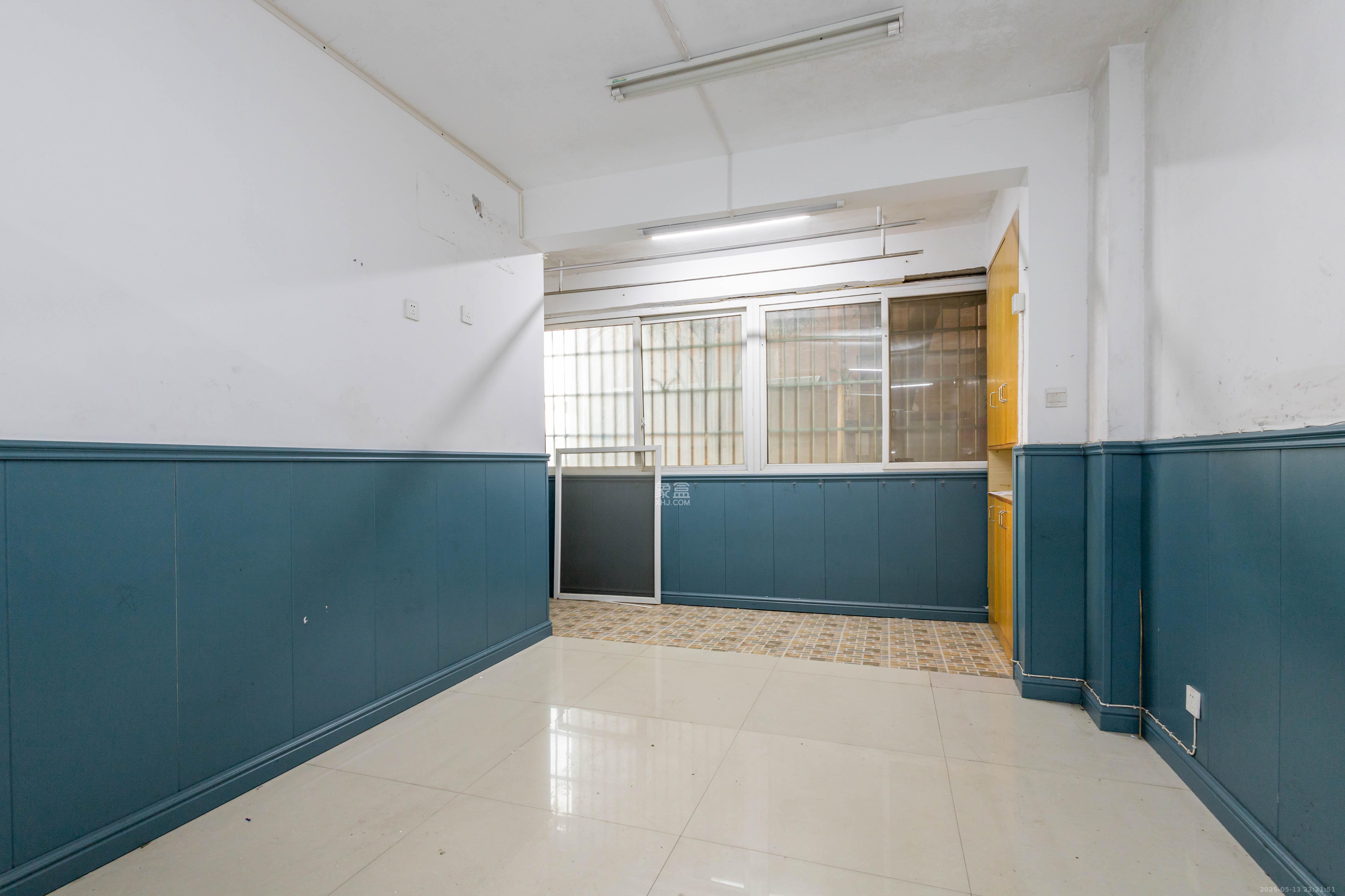 星城国际 1室2厅1卫 50.0万 星城国际 1室2厅1卫 50.0万客厅