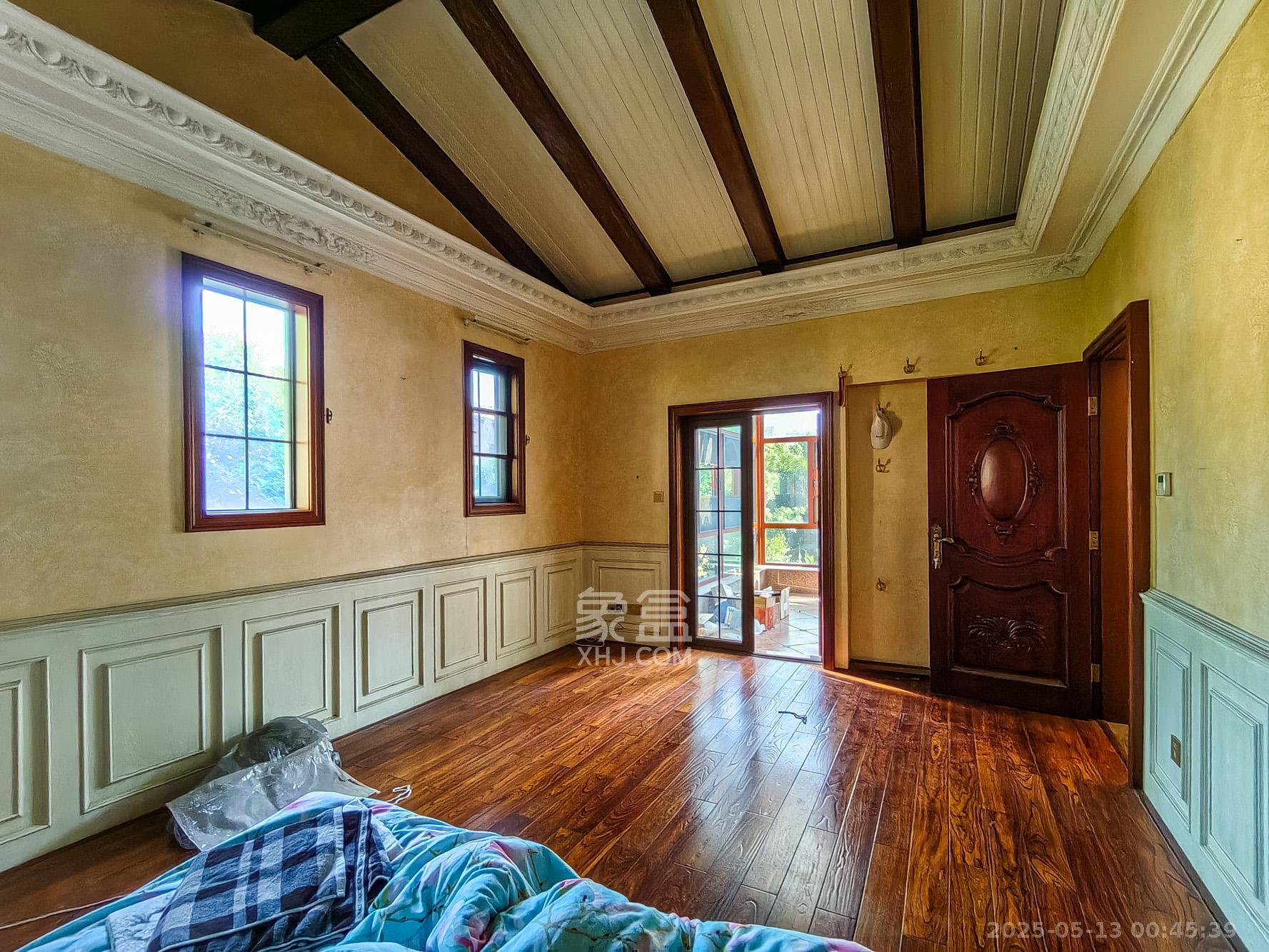 好望谷 5室3厅3卫 828.0万 好望谷 5室3厅3卫 828.0万卧室