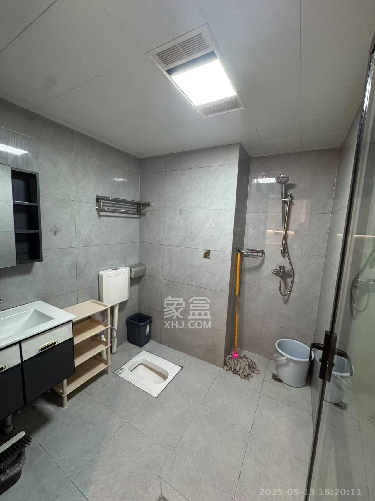 中建嘉和城  1室1厅1卫   1500.00元/月室内图