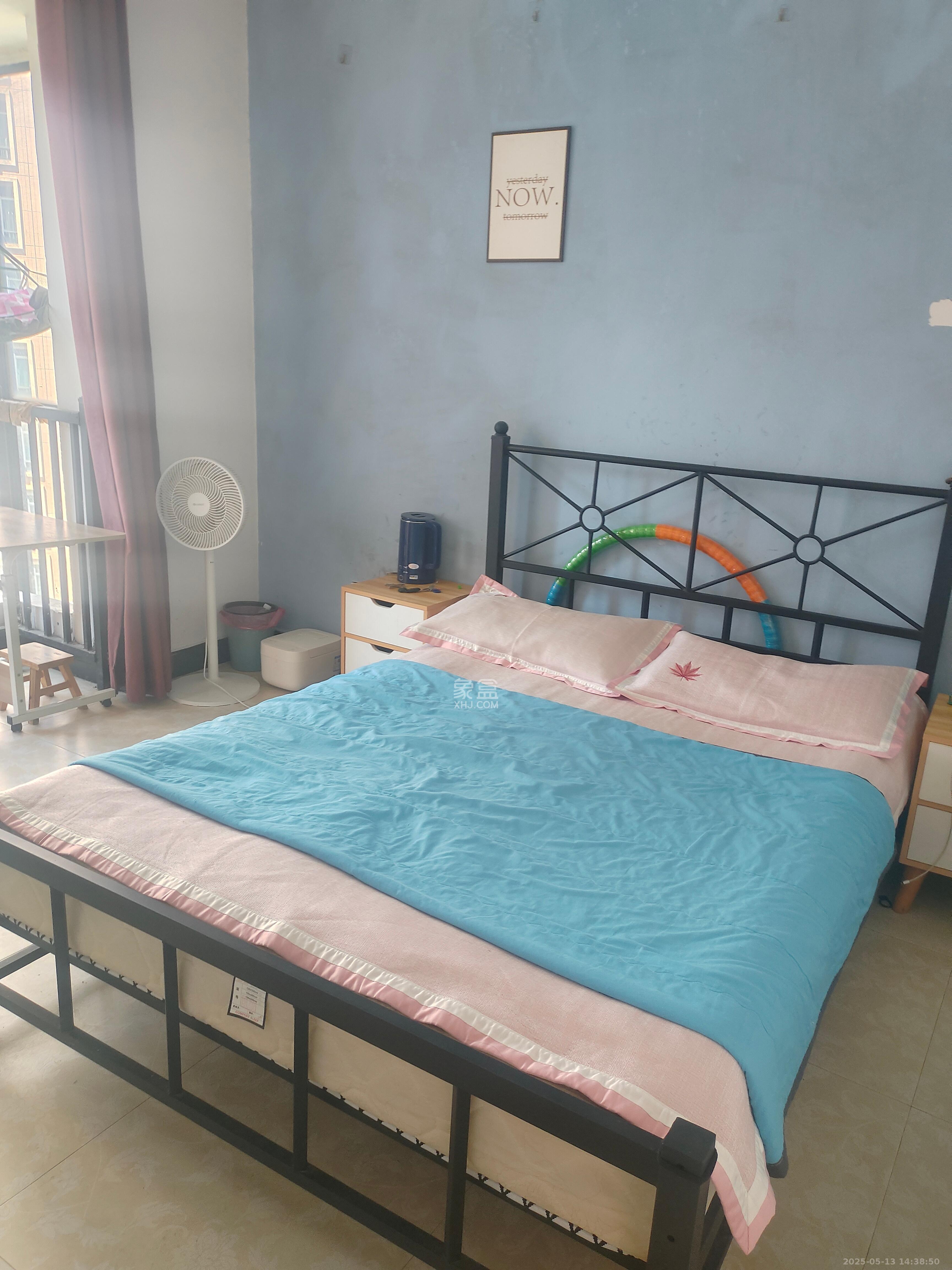 融圣国际 1室2厅1卫 1000.0元/月 融圣国际 1室2厅1卫 1000.0元/月室内图