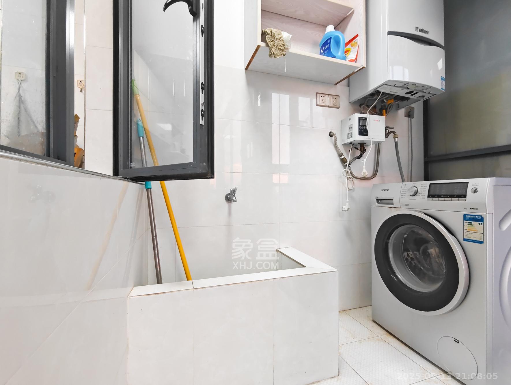 潇湘名城(新里程潇湘名城) 5室2厅2卫 162.0万 潇湘名城(新里程潇湘名城) 5室2厅2卫 162.0万卫生间