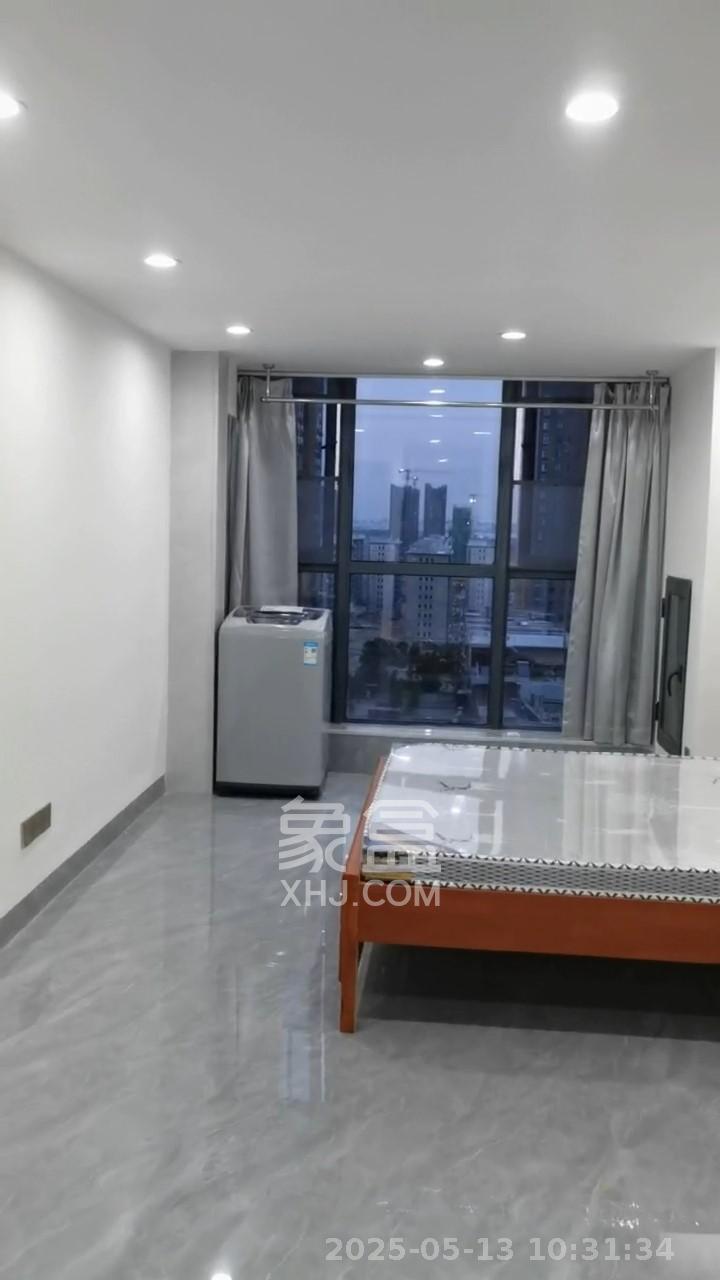 海伦春天  1室1厅1卫   900.00元/月室内图