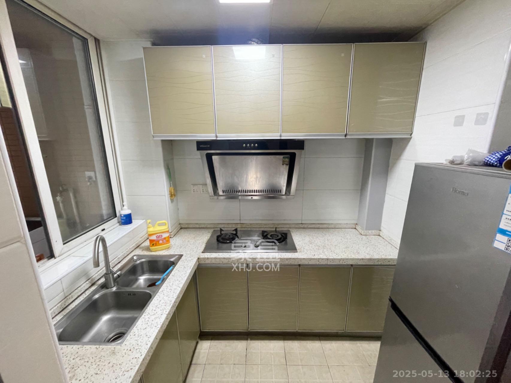 星城荣域 3室2厅1卫 3200.0元/月 星城荣域 3室2厅1卫 3200.0元/月室内图