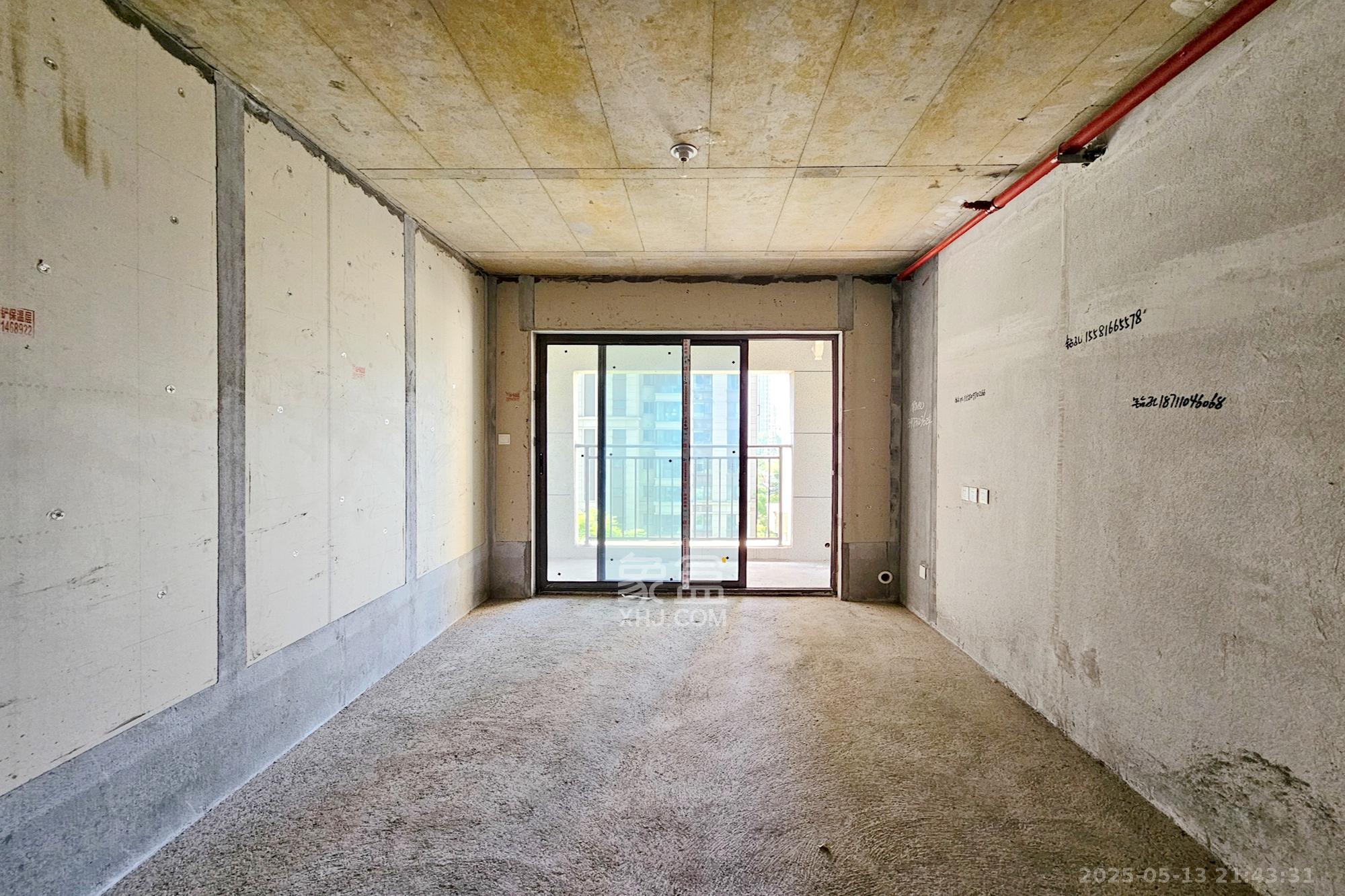 阳光城尚东湾愉景苑  3室2厅1卫    70.0万 阳光城尚东湾愉景苑  3室2厅1卫    70.0万客厅