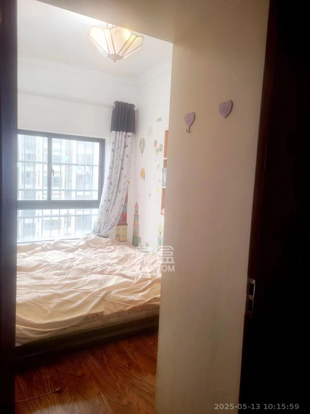 花样年华 4室2厅2卫 2200.0元/月 花样年华 4室2厅2卫 2200.0元/月室内图