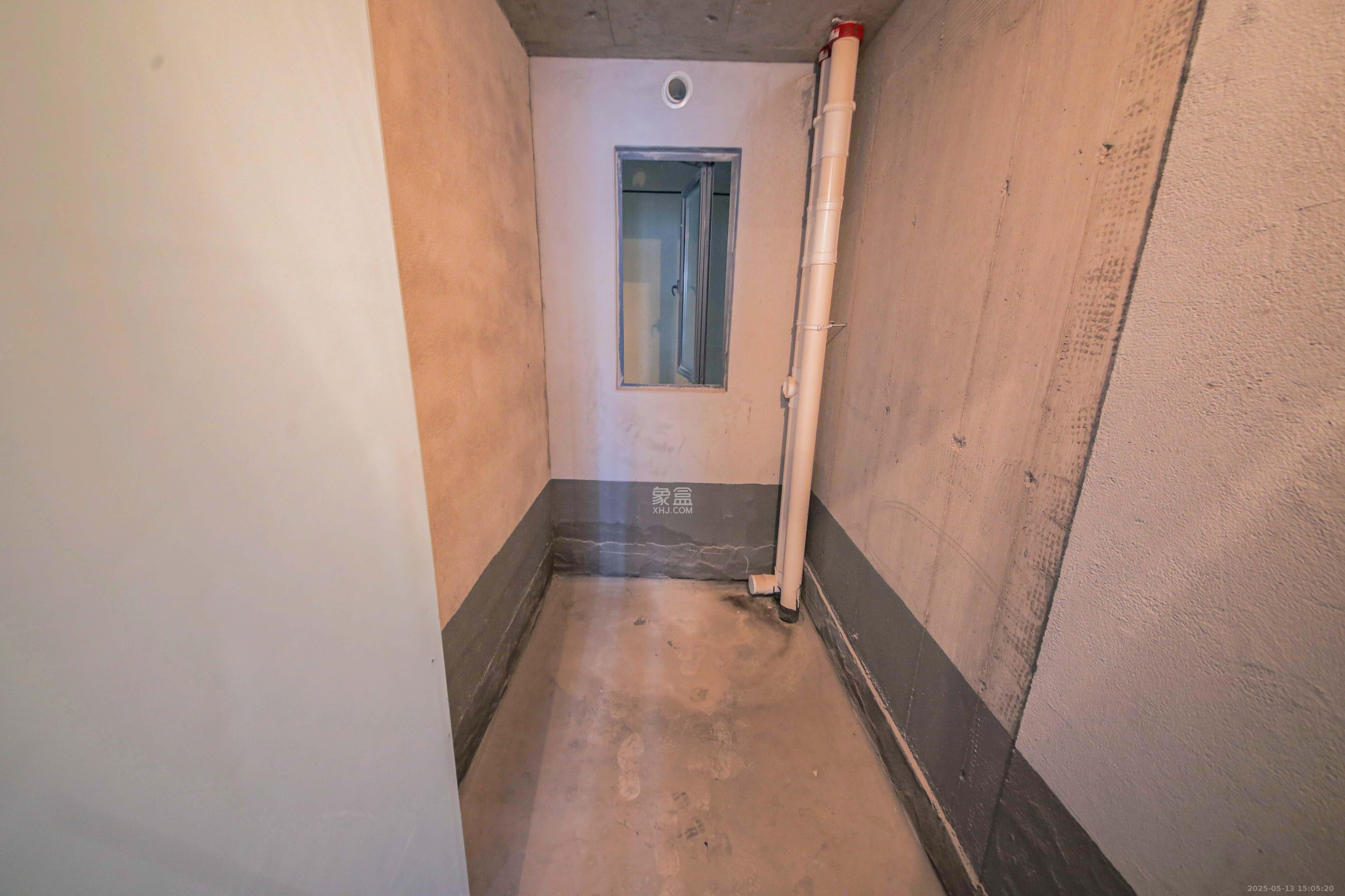 中建钰和城  1室0厅0卫   135.00万卫生间