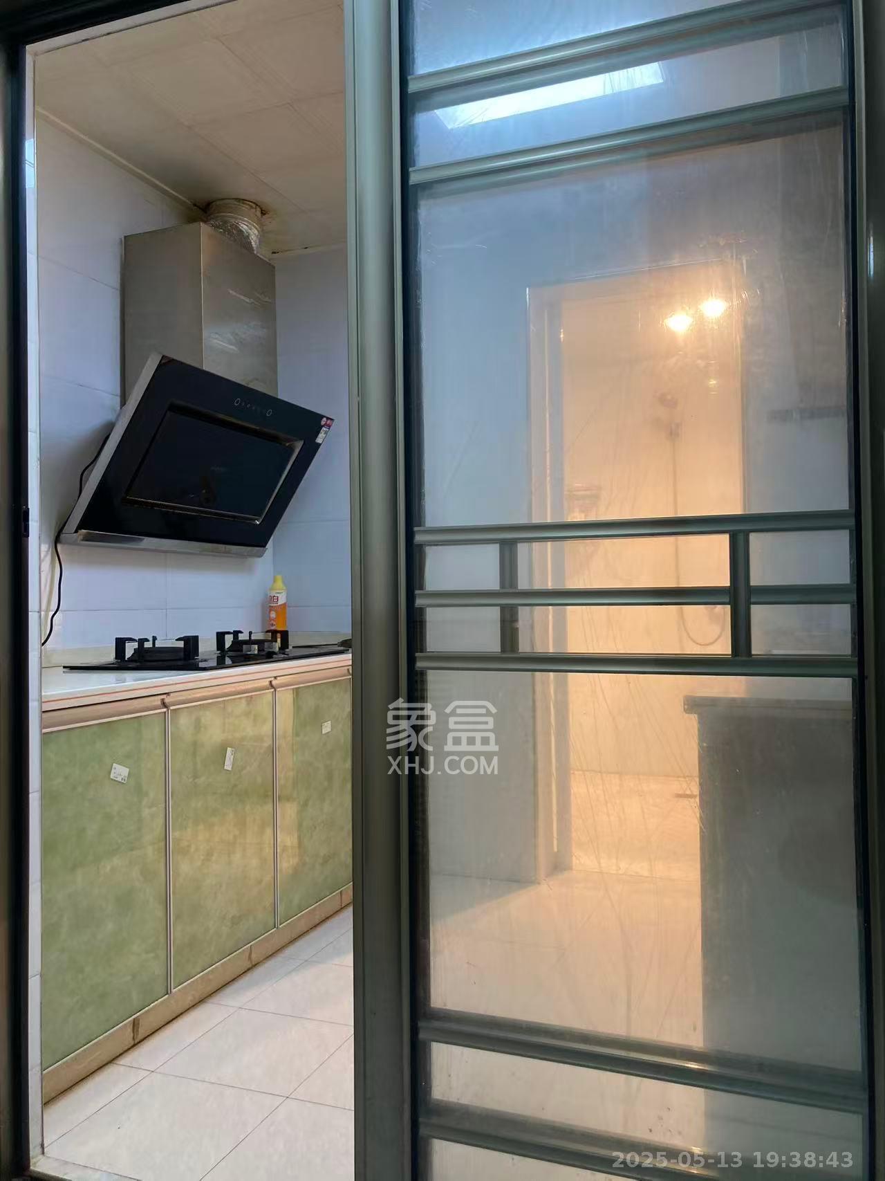 山语城一期  2室1厅1卫   1600.00元/月室内图1