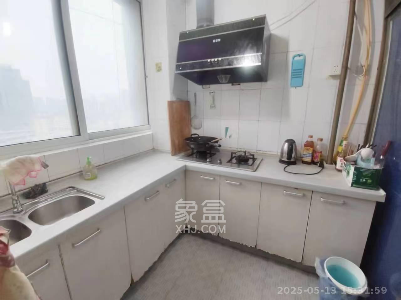 建鸿达现代公寓  1室0厅1卫   1600.00元/月室内图