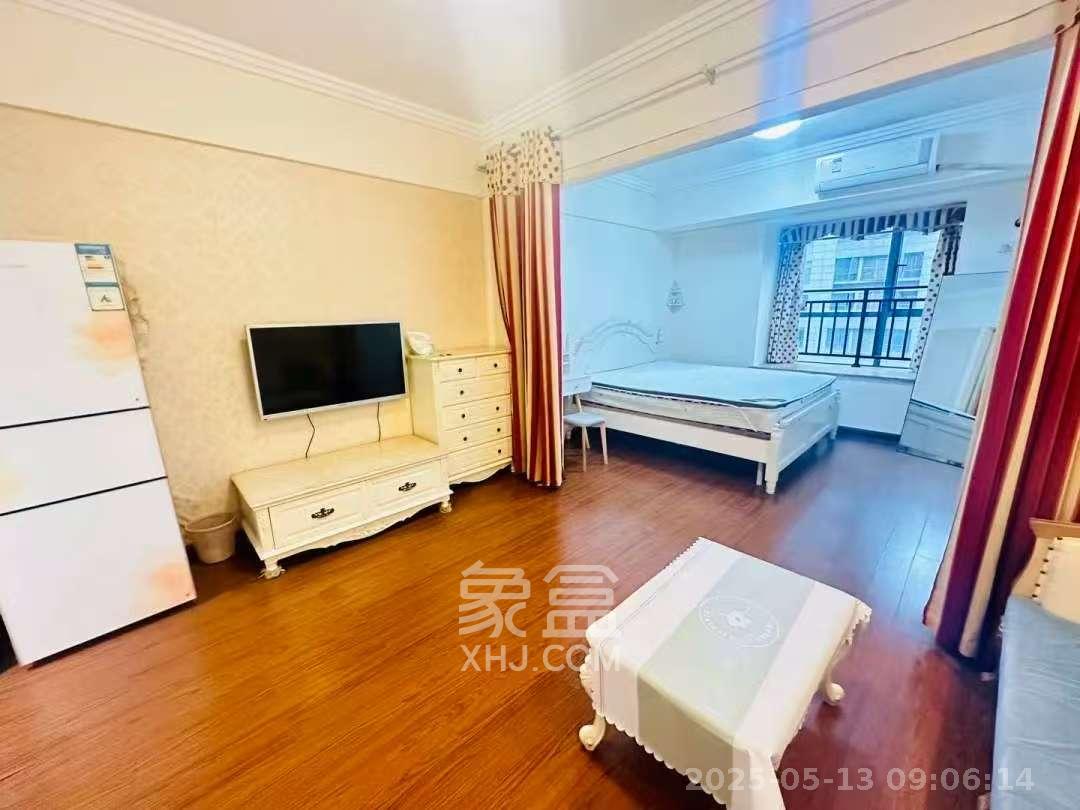 西子一间  1室1厅1卫   1800.00元/月