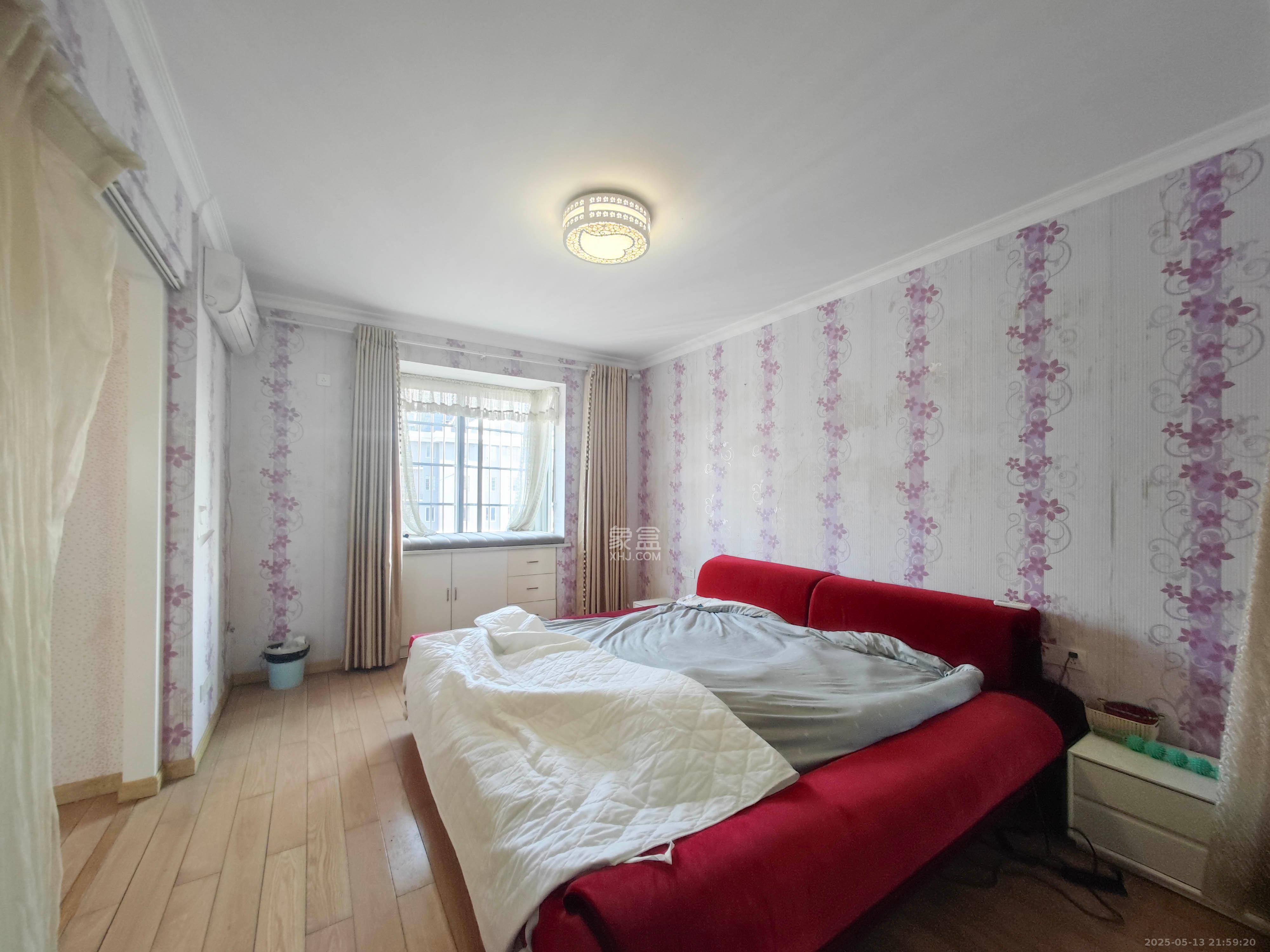 泰禹家园(彩云之翼家园一期、二期、三期) 4室2厅2卫 105.0万 泰禹家园(彩云之翼家园一期、二期、三期) 4室2厅2卫 105.0万卧室