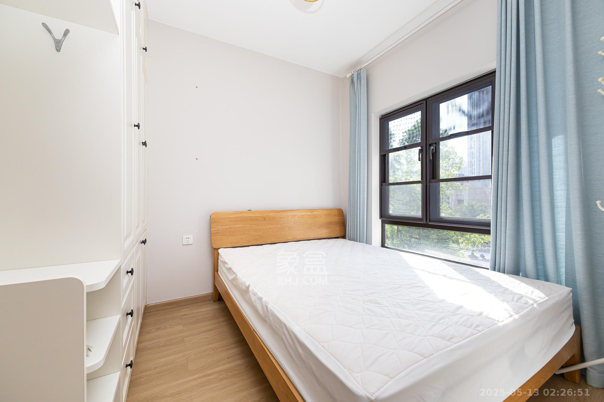 时代倾城三期  4室2厅2卫    98.0万 时代倾城三期  4室2厅2卫    98.0万卧室