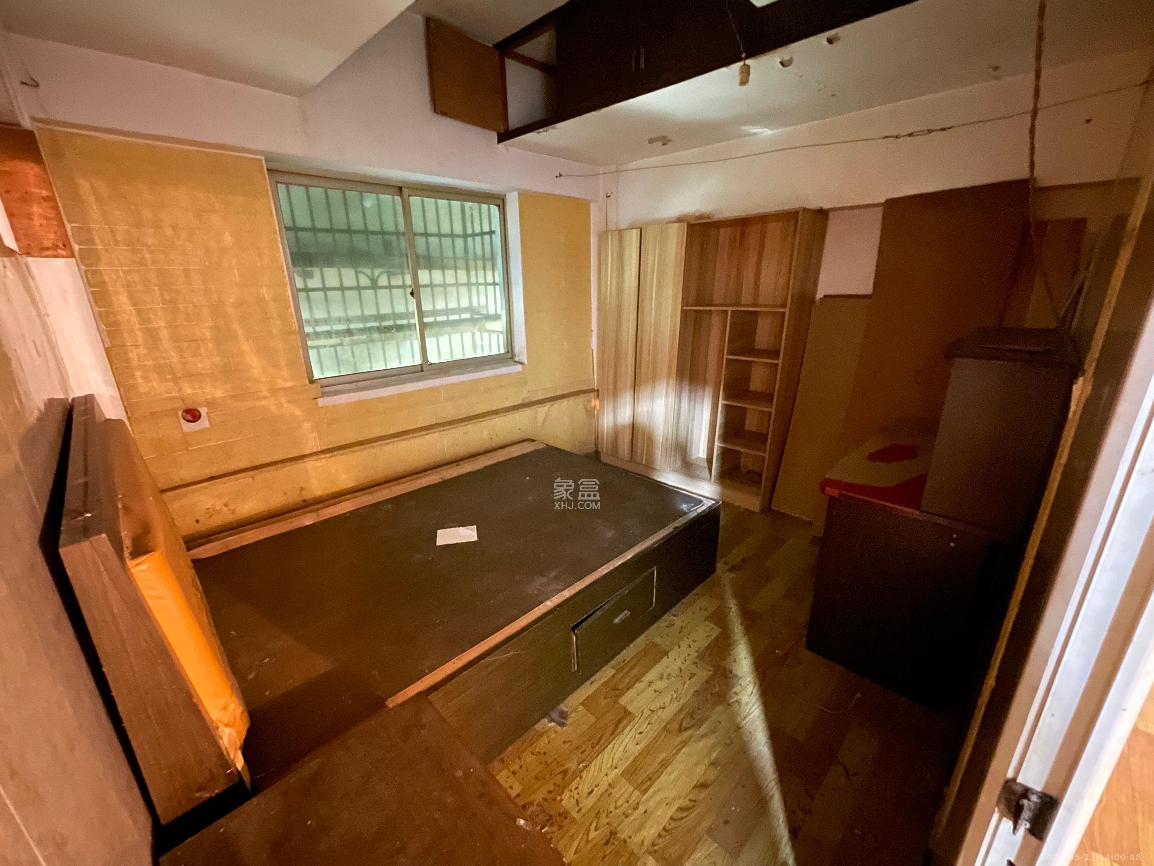 中南汽车世界   45.0㎡      2500.0元/月室内图