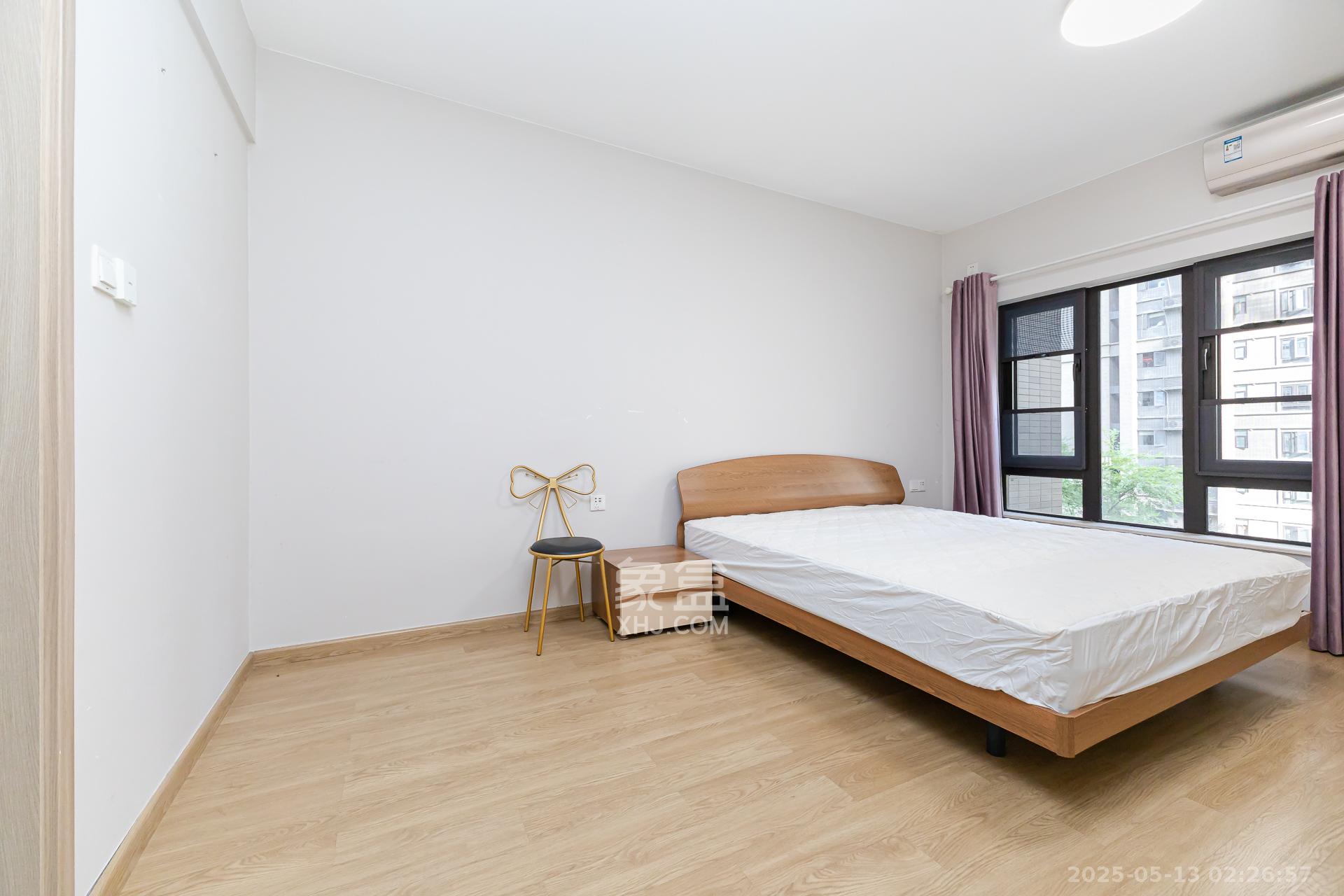 时代倾城三期  4室2厅2卫    98.0万 时代倾城三期  4室2厅2卫    98.0万卧室