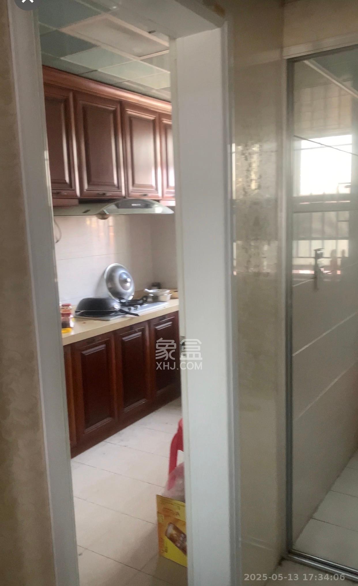 尚城 3室2厅1卫 3500.0元/月 尚城 3室2厅1卫 3500.0元/月室内图