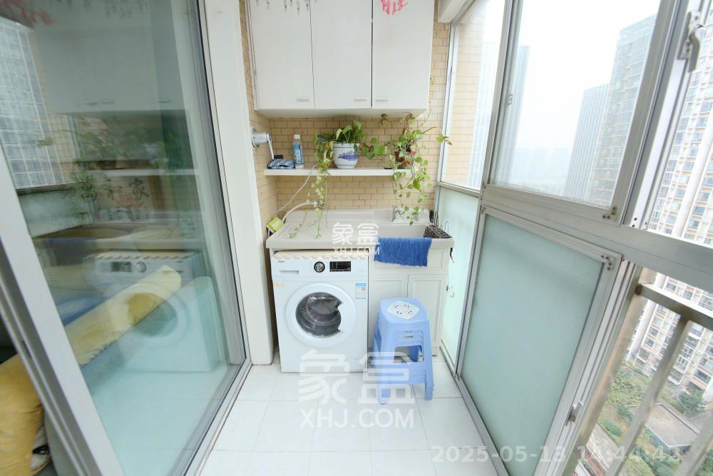 凯通国际城（凯通朝庭）  2室1厅1卫    2800.0元/月室内图