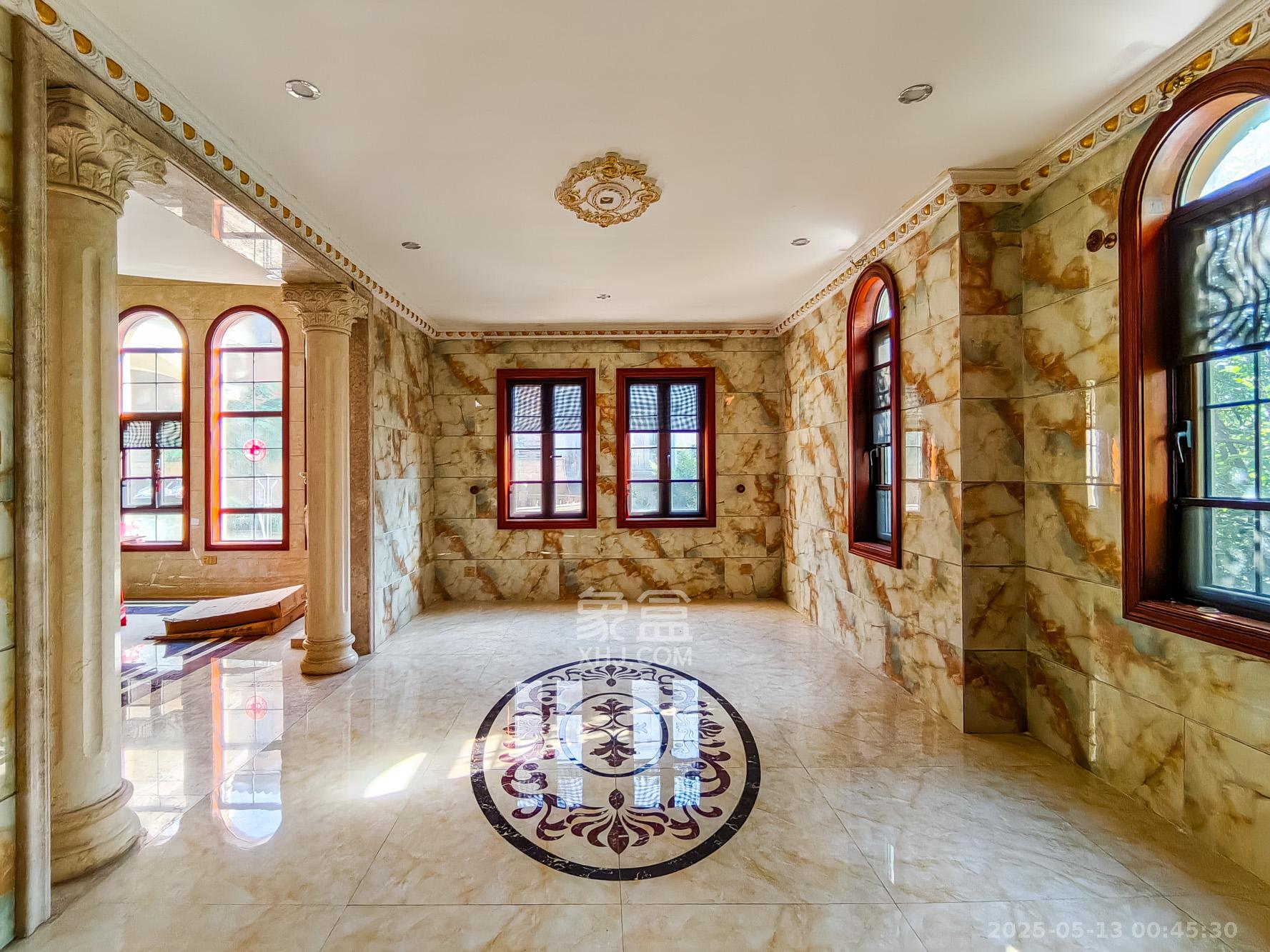 好望谷 5室3厅3卫 828.0万 好望谷 5室3厅3卫 828.0万客厅