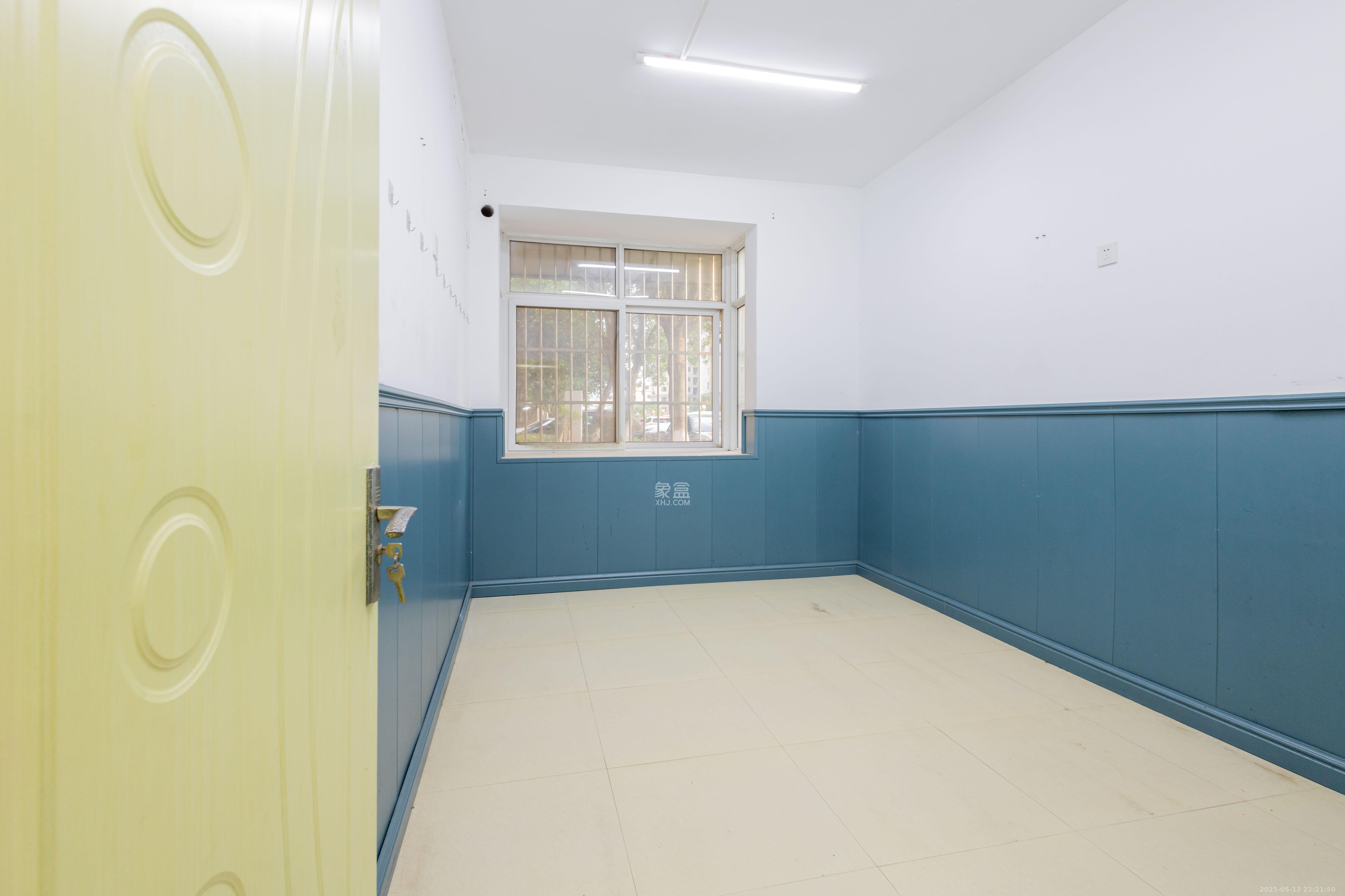 星城国际 1室2厅1卫 50.0万 星城国际 1室2厅1卫 50.0万卧室