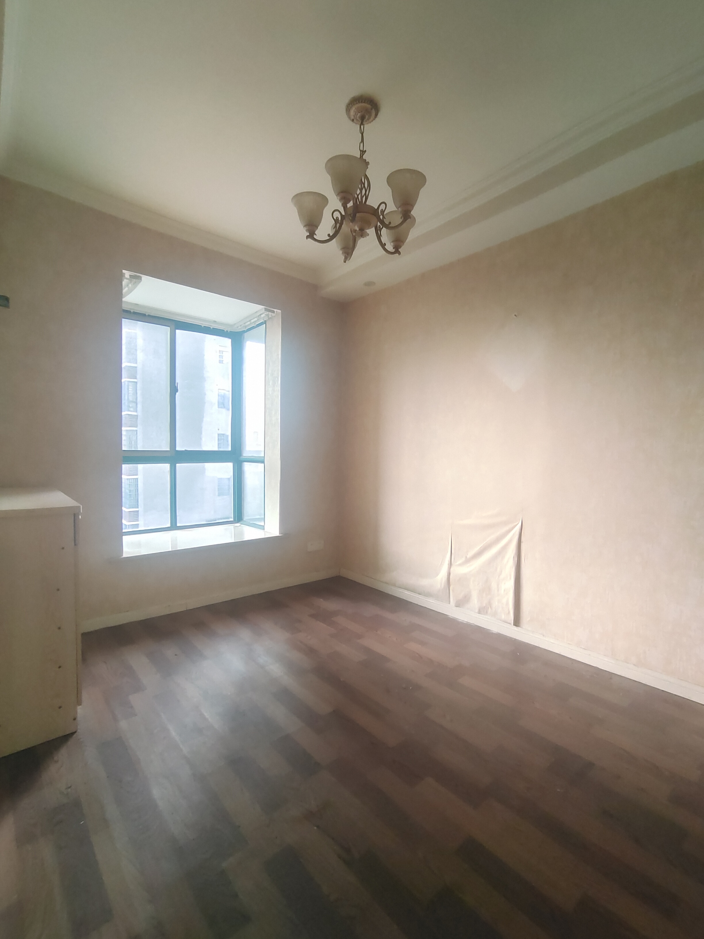 富厚名邸 3室2厅1卫 2400.0元/月 富厚名邸 3室2厅1卫 2400.0元/月室内图