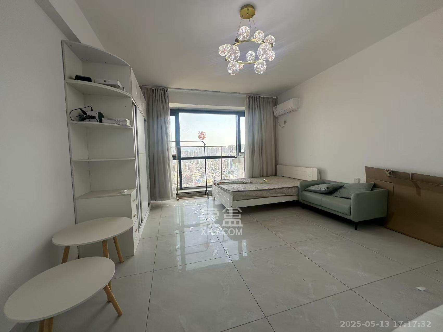 港湘铂玥(天园地芳国际珠宝城)  1室1厅1卫    1300.0元/月 港湘铂玥(天园地芳国际珠宝城)  1室1厅1卫    1300.0元/月户型图