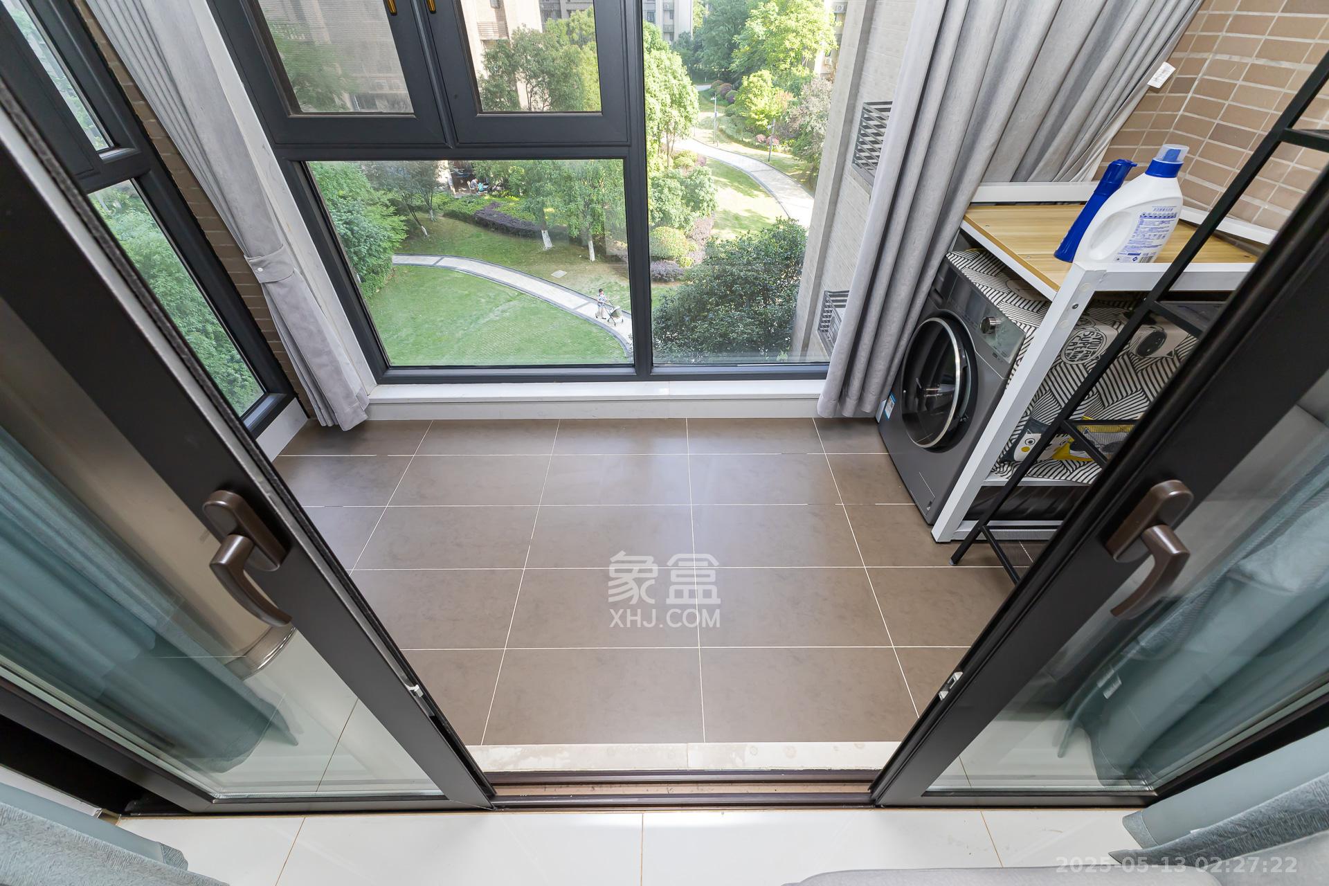 时代倾城三期  4室2厅2卫    98.0万 时代倾城三期  4室2厅2卫    98.0万阳台