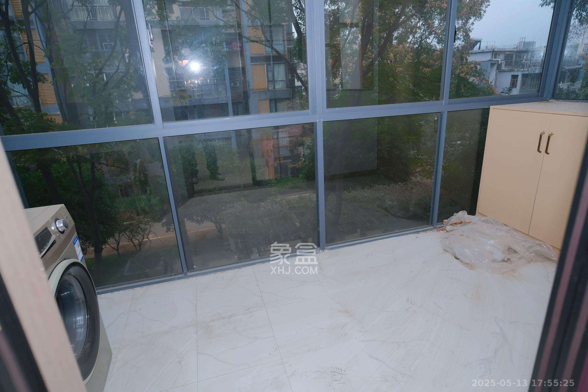 山水湾  2室2厅1卫    61.8万 山水湾  2室2厅1卫    61.8万阳台