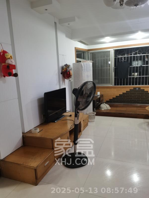 桔园小区1-8片 3室2厅2卫 1600.0元/月 桔园小区1-8片 3室2厅2卫 1600.0元/月室内图