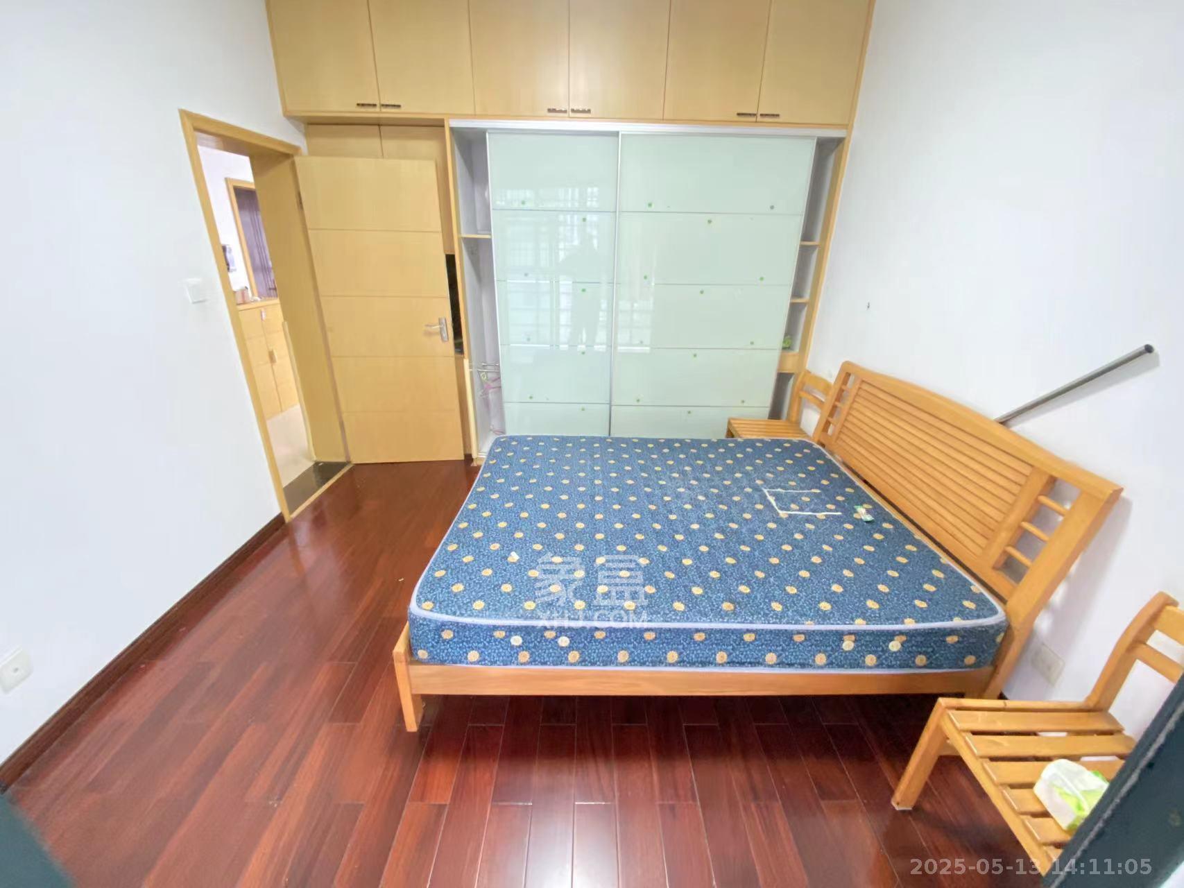 通泰梅岭苑  2室2厅1卫   2600.00元/月室内图