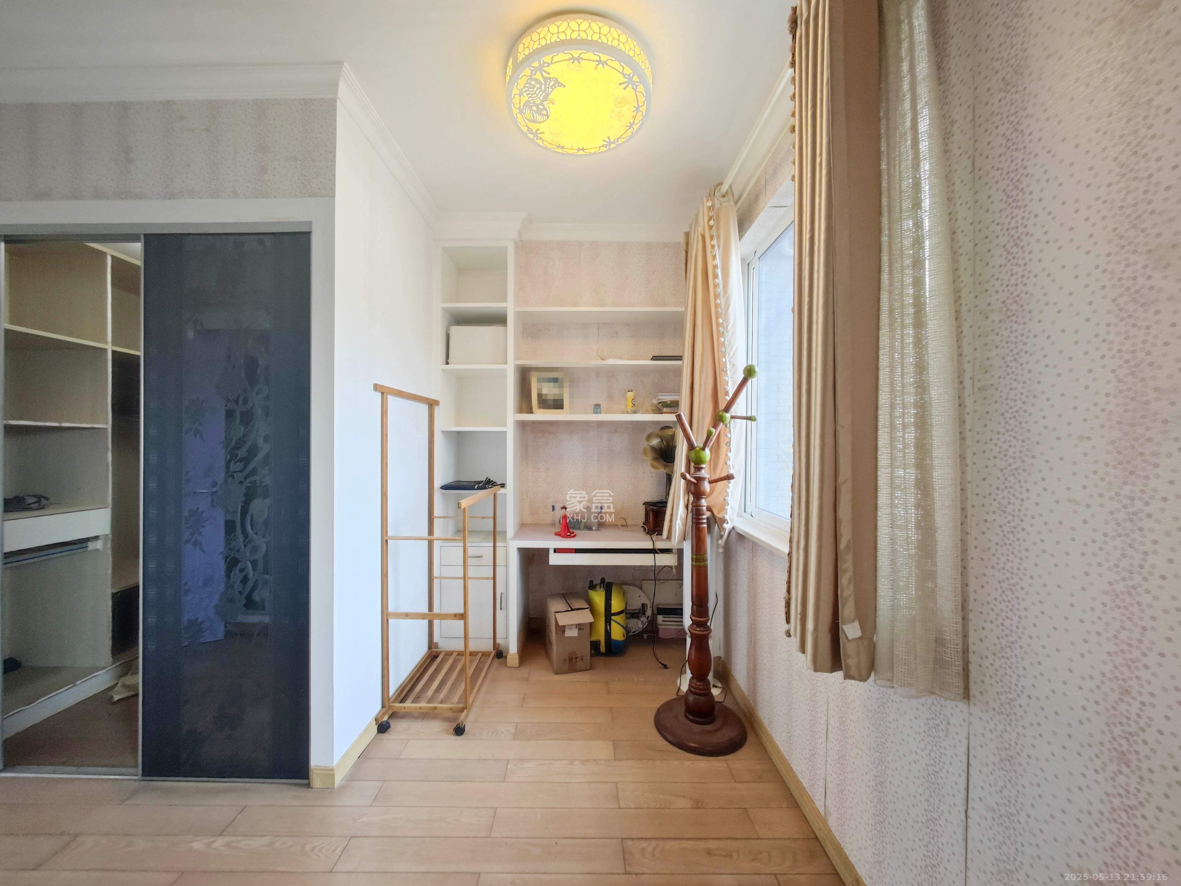 泰禹家园(彩云之翼家园一期、二期、三期) 4室2厅2卫 105.0万 泰禹家园(彩云之翼家园一期、二期、三期) 4室2厅2卫 105.0万其他