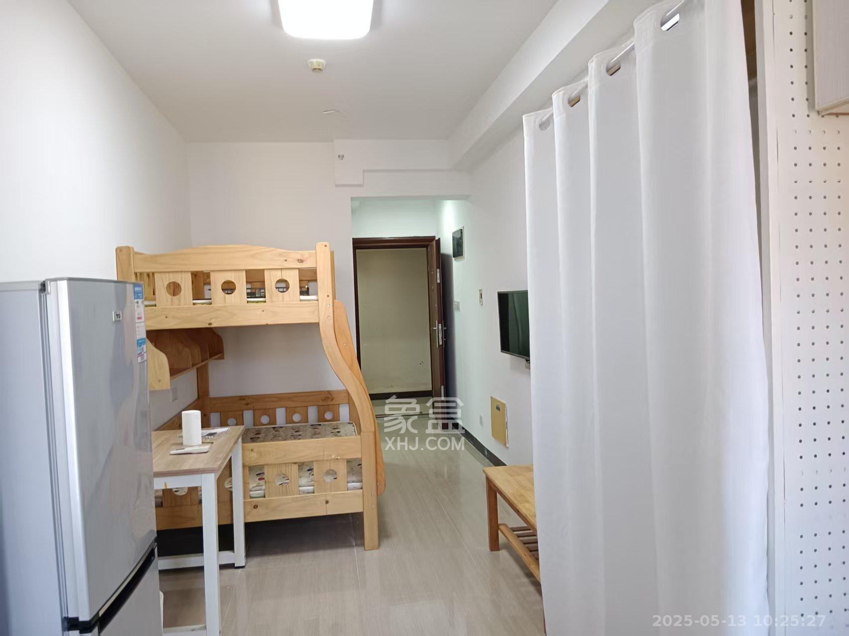 保利麓谷林语I区  1室1厅1卫   1200.00元/月室内图