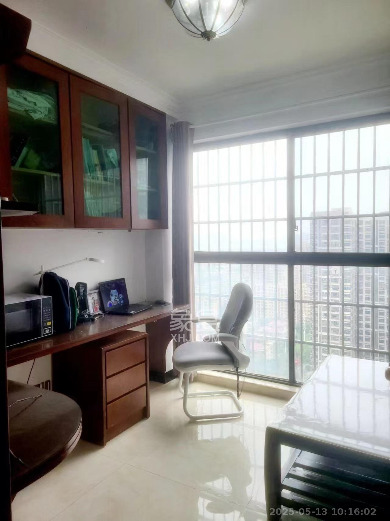 花样年华 4室2厅2卫 2200.0元/月 花样年华 4室2厅2卫 2200.0元/月室内图