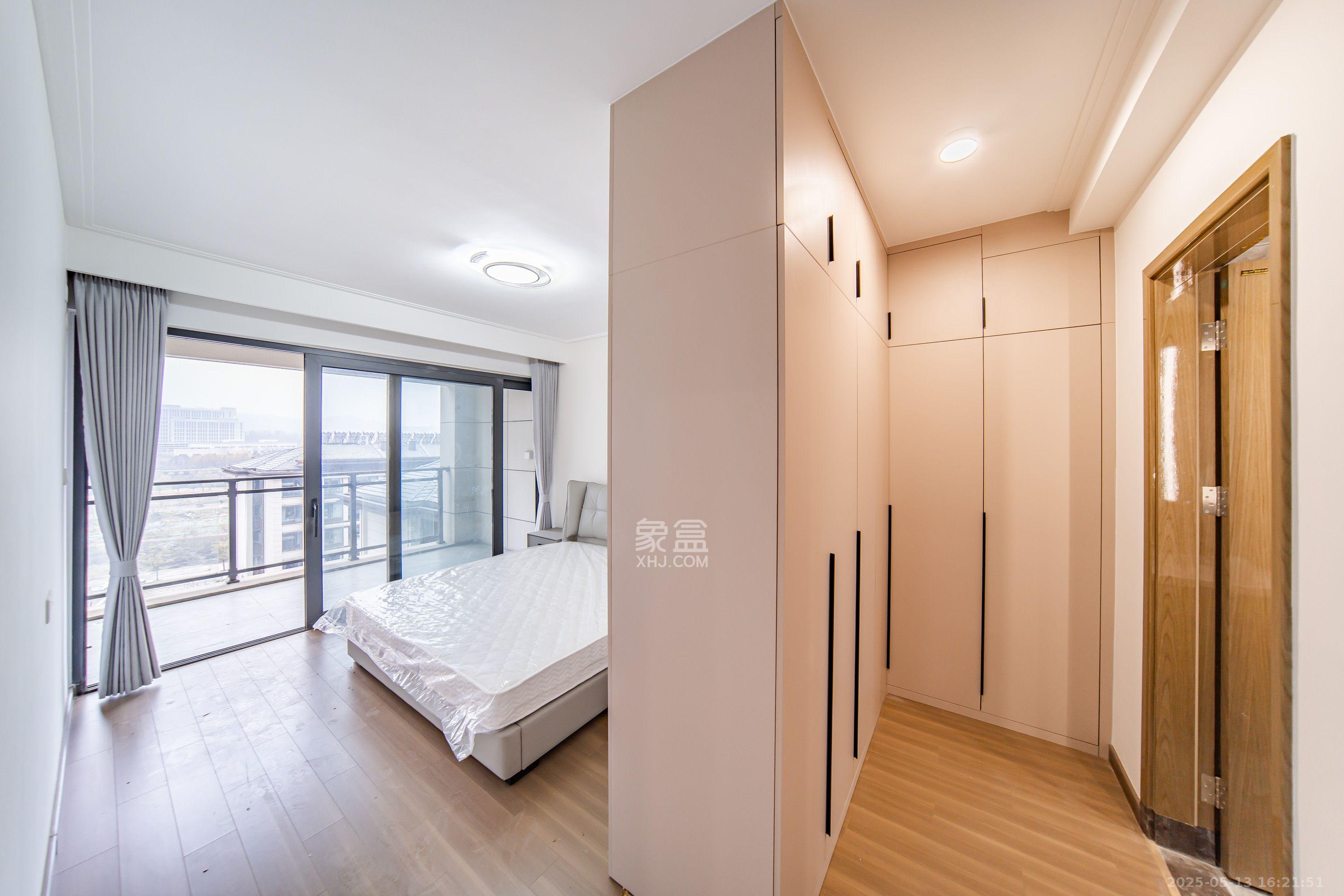 保利天汇  4室2厅2卫   4500.00元/月室内图
