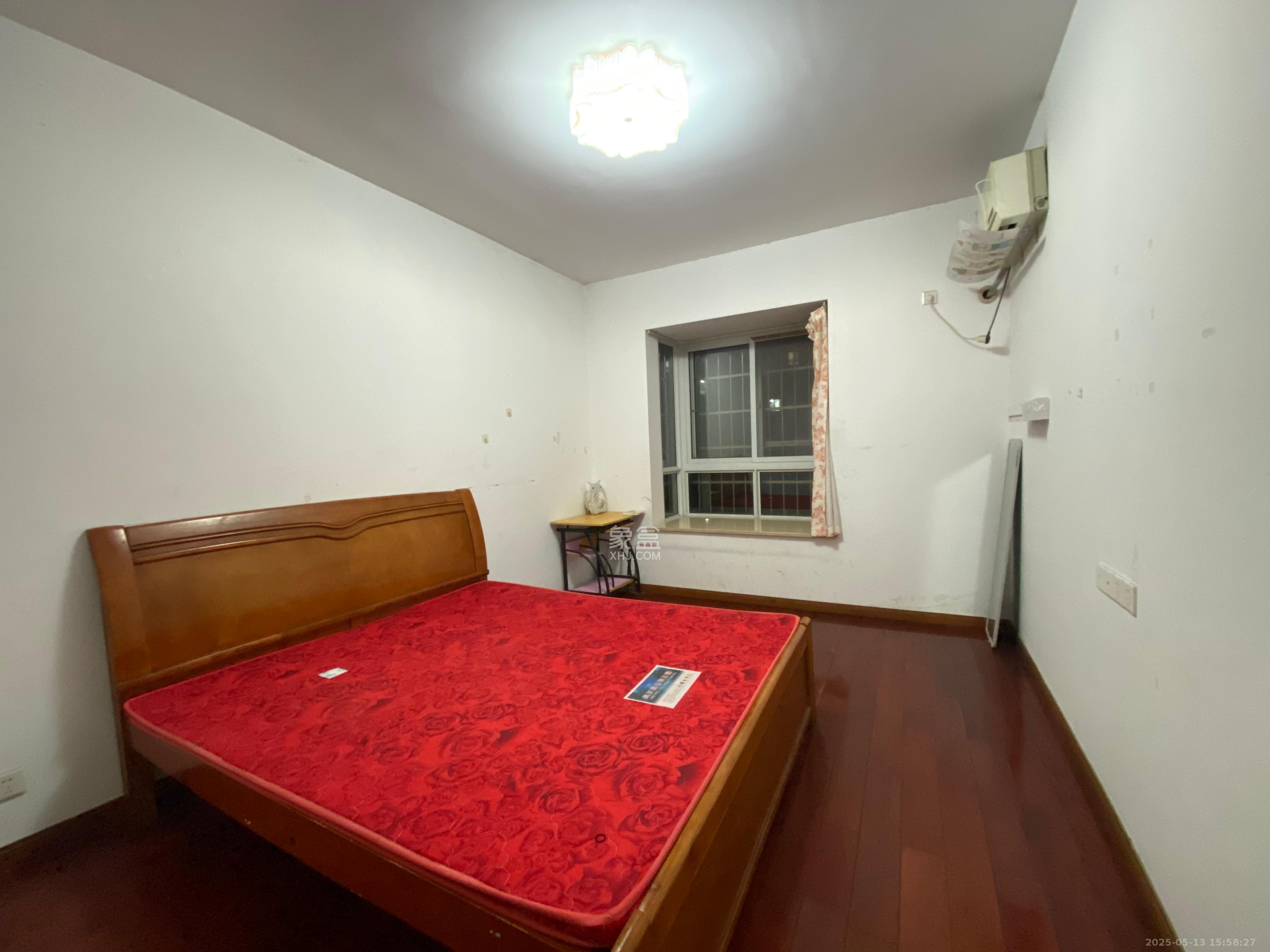 中房F联邦 1室2厅2卫 2500.0元/月 中房F联邦 1室2厅2卫 2500.0元/月室内图