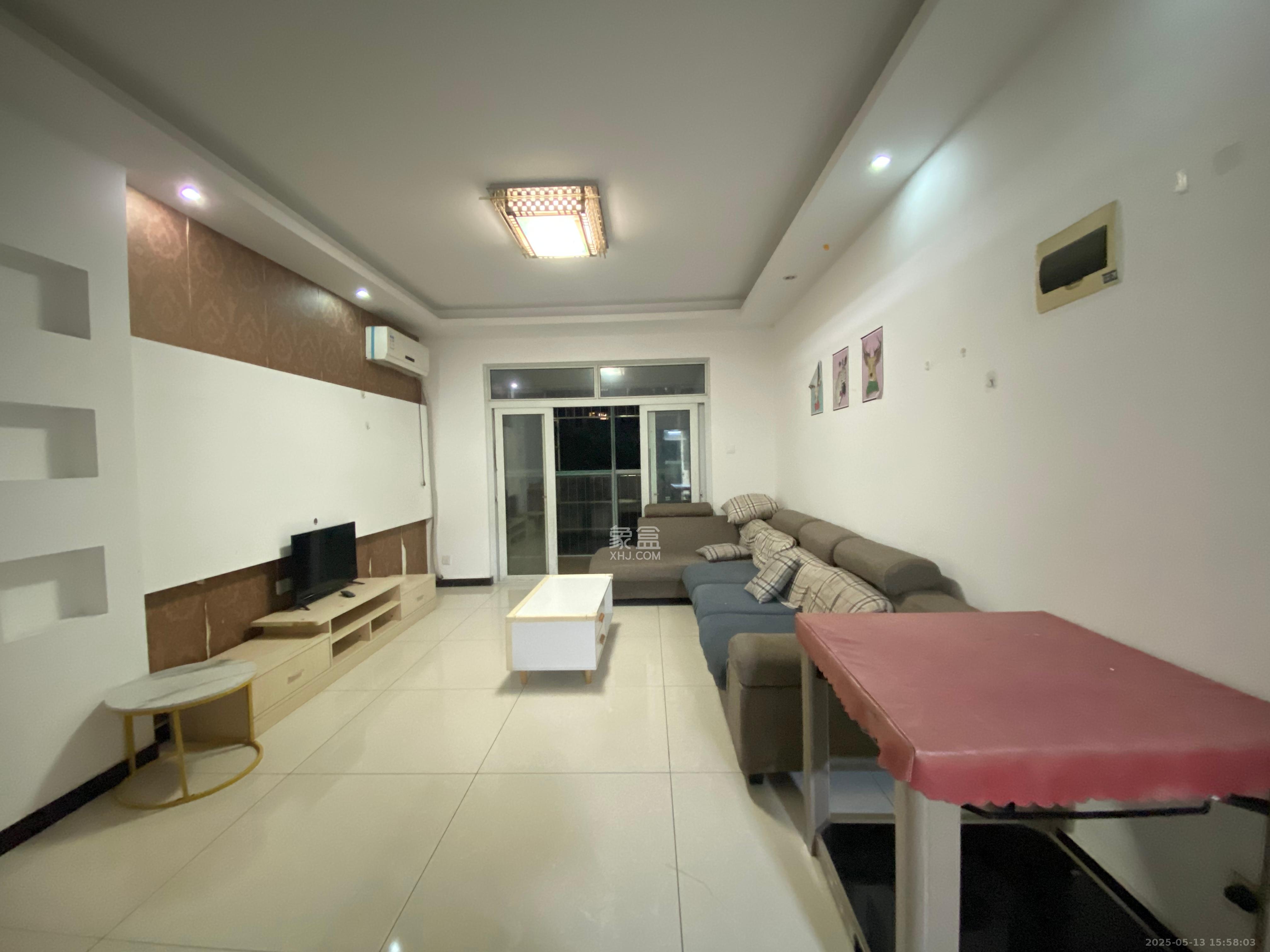 中房F联邦 1室2厅2卫 2500.0元/月 中房F联邦 1室2厅2卫 2500.0元/月室内图