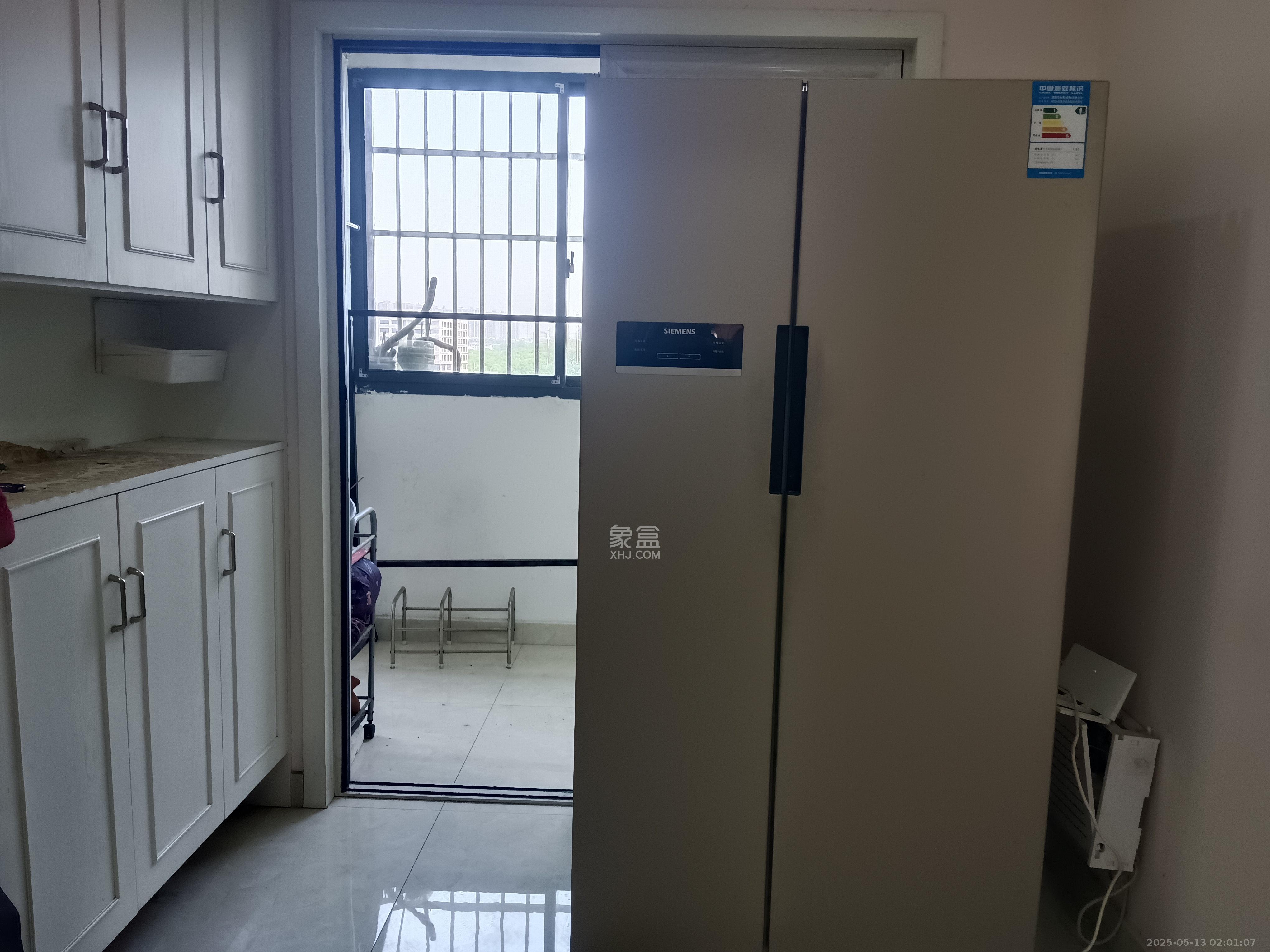 领东汇 3室2厅2卫 2700.0元/月 领东汇 3室2厅2卫 2700.0元/月室内图