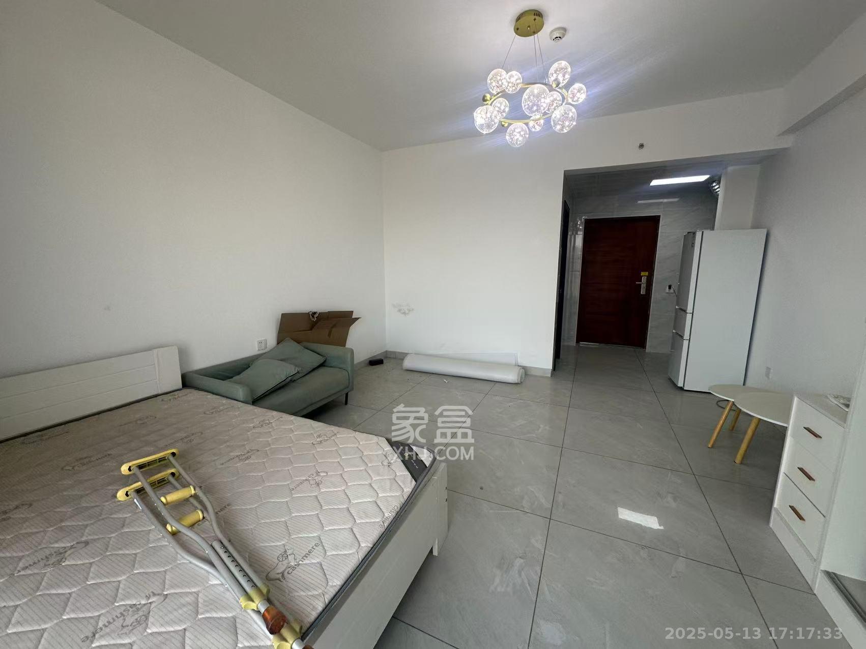 港湘铂玥(天园地芳国际珠宝城)  1室1厅1卫    1300.0元/月 港湘铂玥(天园地芳国际珠宝城)  1室1厅1卫    1300.0元/月户型图