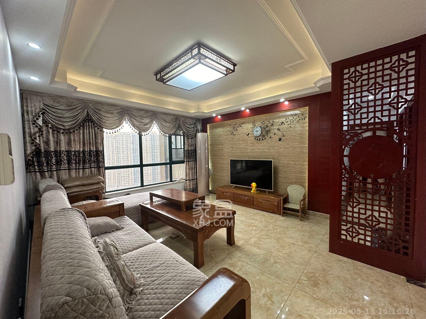 维一星城原山苑  3室2厅2卫    2500.0元/月室内图