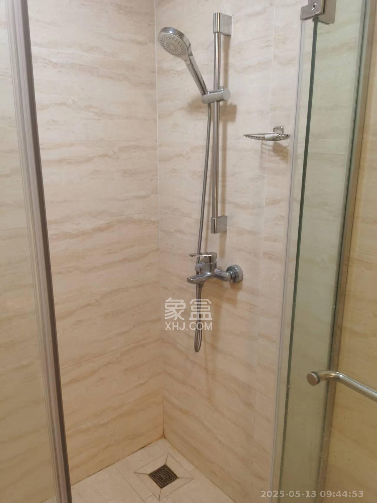 君合天玺 1室2厅1卫 1300.0元/月 君合天玺 1室2厅1卫 1300.0元/月室内图