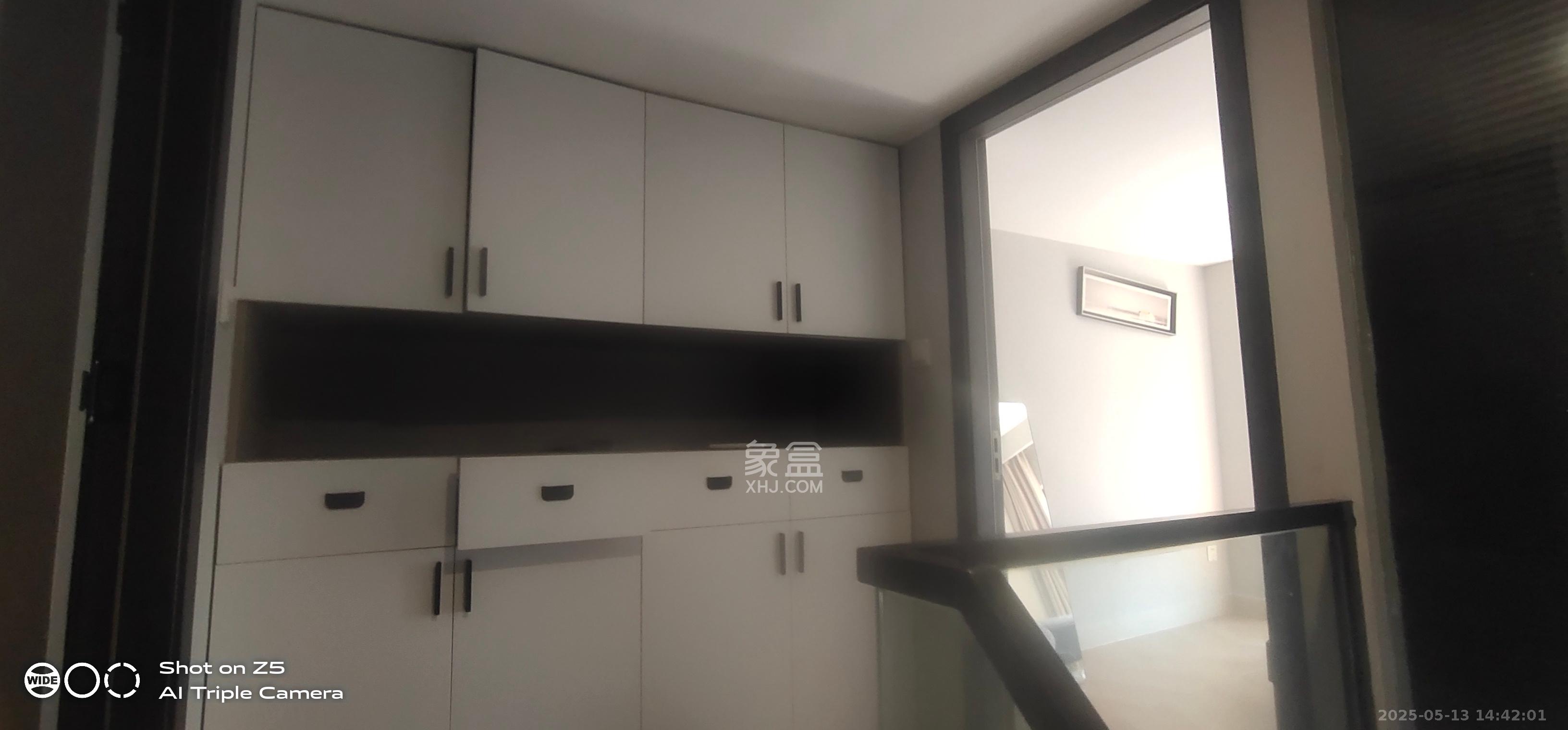 卓越江岸  2室1厅1卫    2400.0元/月 卓越江岸  2室1厅1卫    2400.0元/月室内图