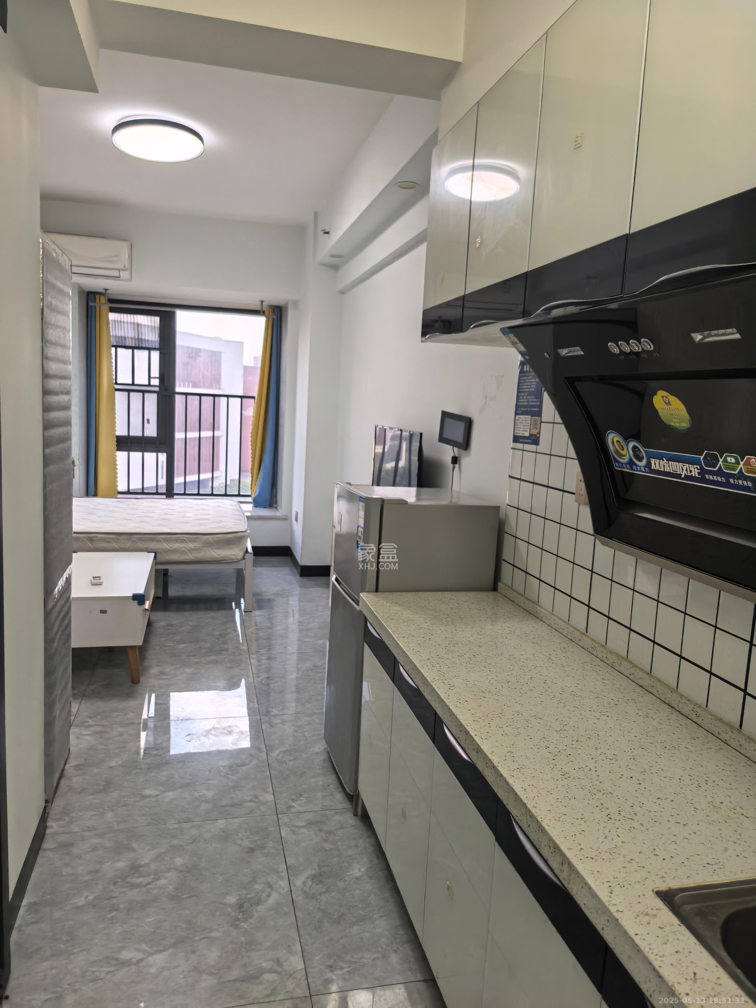 复地星光天地 1室1厅1卫 1800.0元/月 复地星光天地 1室1厅1卫 1800.0元/月室内图