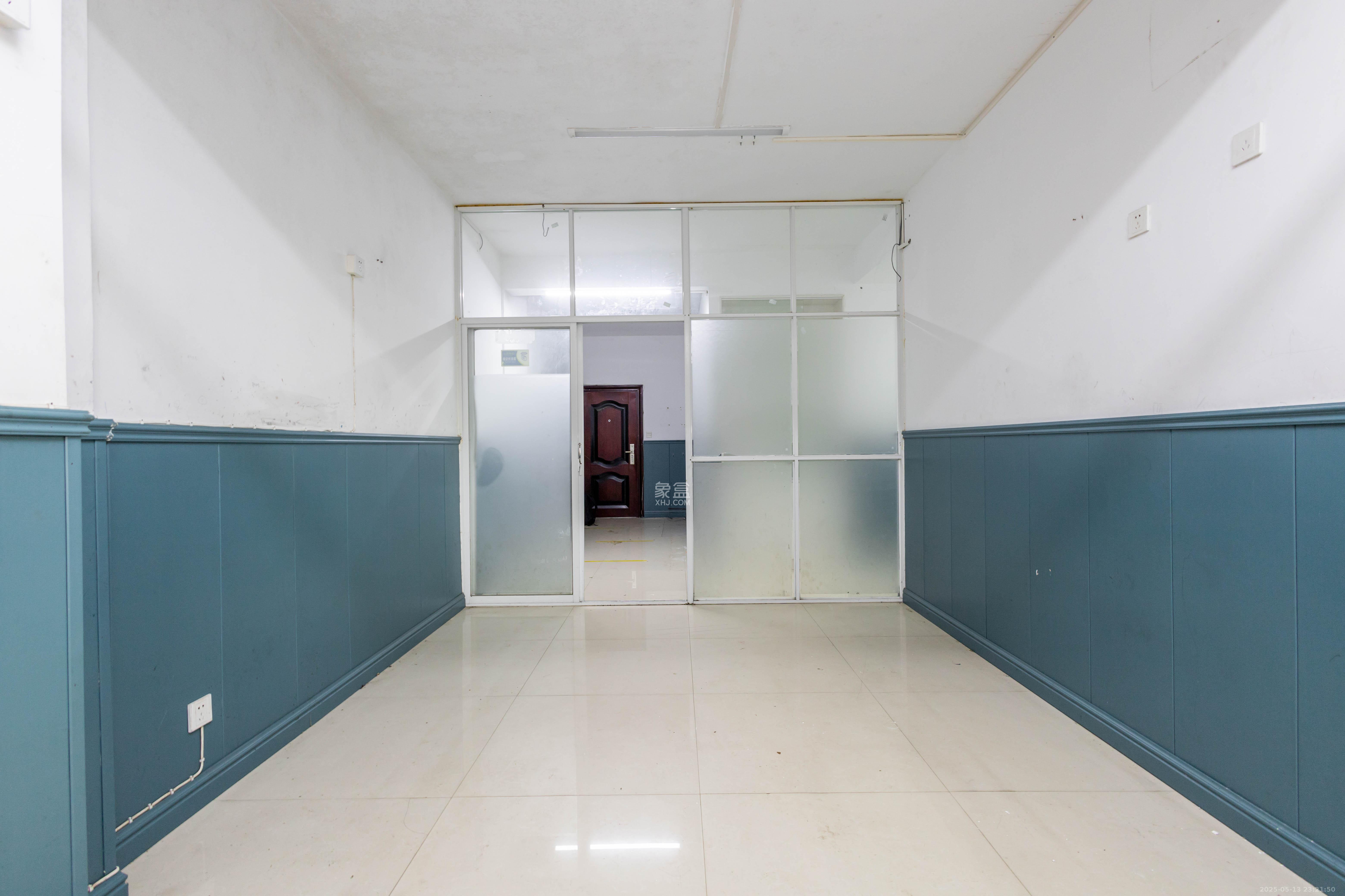 星城国际 1室2厅1卫 50.0万 星城国际 1室2厅1卫 50.0万客厅