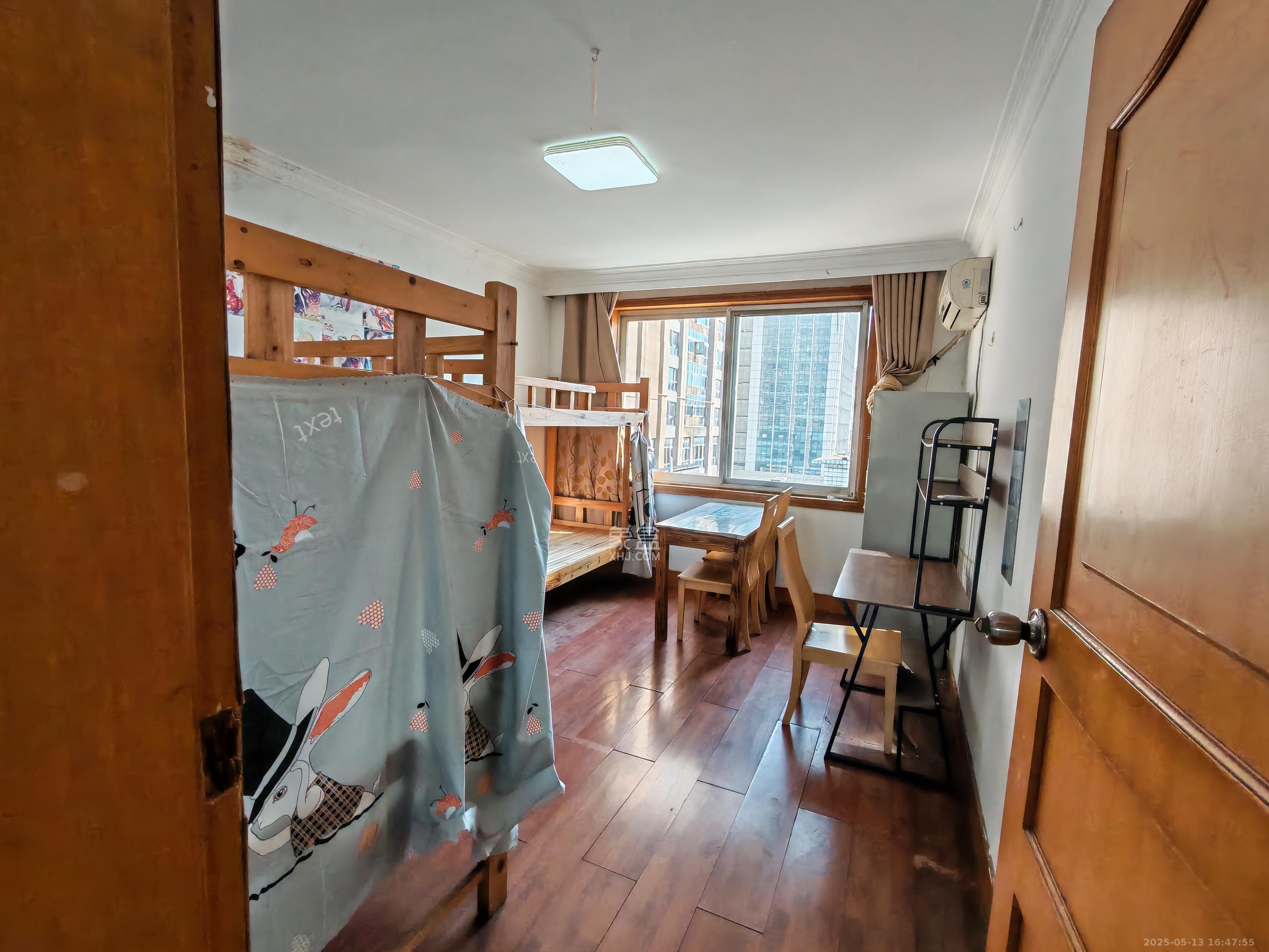 体育局宿舍 3室1厅1卫 1600.0元/月 体育局宿舍 3室1厅1卫 1600.0元/月室内图