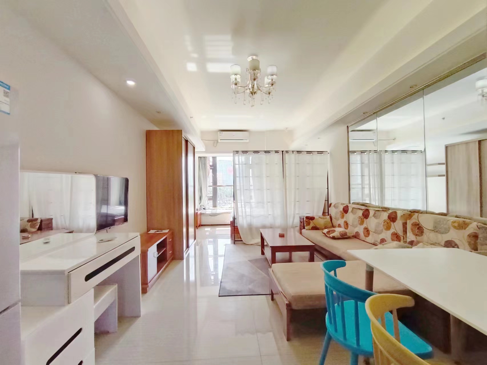 恒大外滩 1室1厅1卫 2100.0元/月 恒大外滩 1室1厅1卫 2100.0元/月室内图