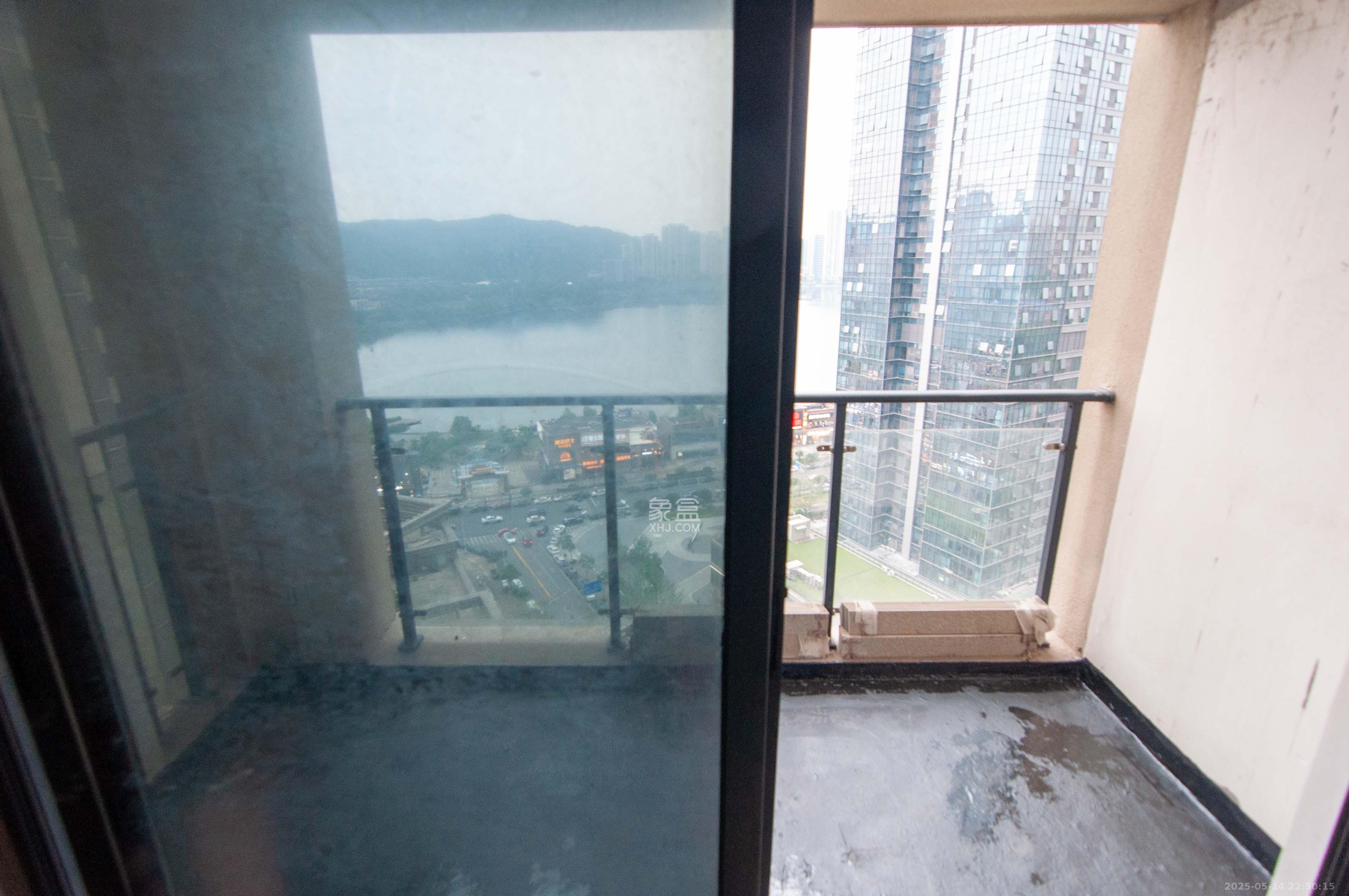中建梅溪湖中心  3室2厅1卫   140.00万其他