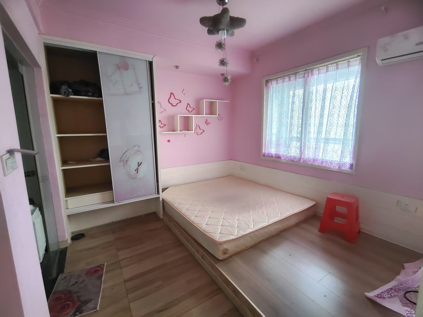 书香名邸一期 1室1厅1卫 1400.0元/月 书香名邸一期 1室1厅1卫 1400.0元/月室内图